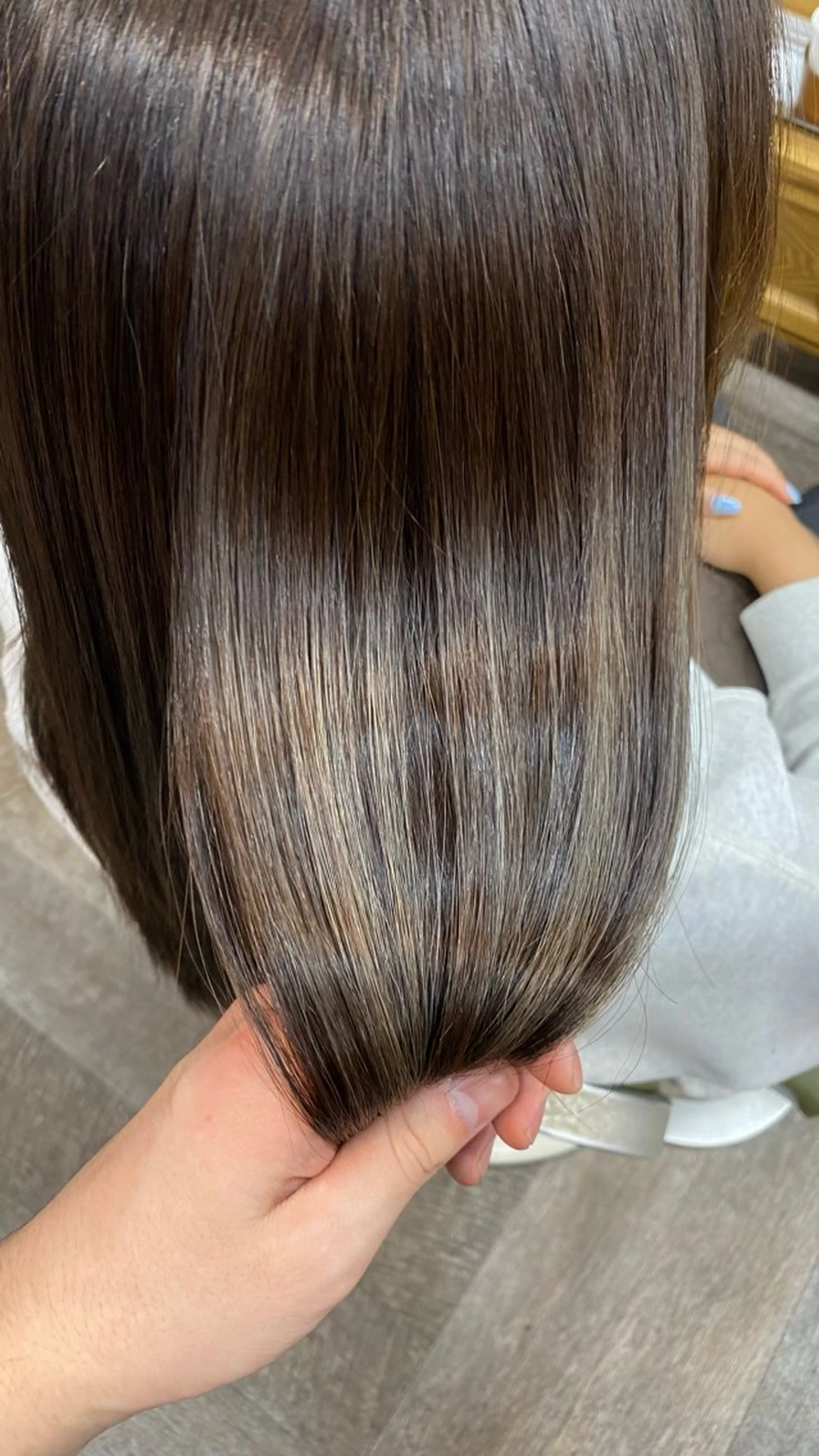 ロング カラー メッシュ ヘアカラー 飯田 雷晟のヘアスタイル