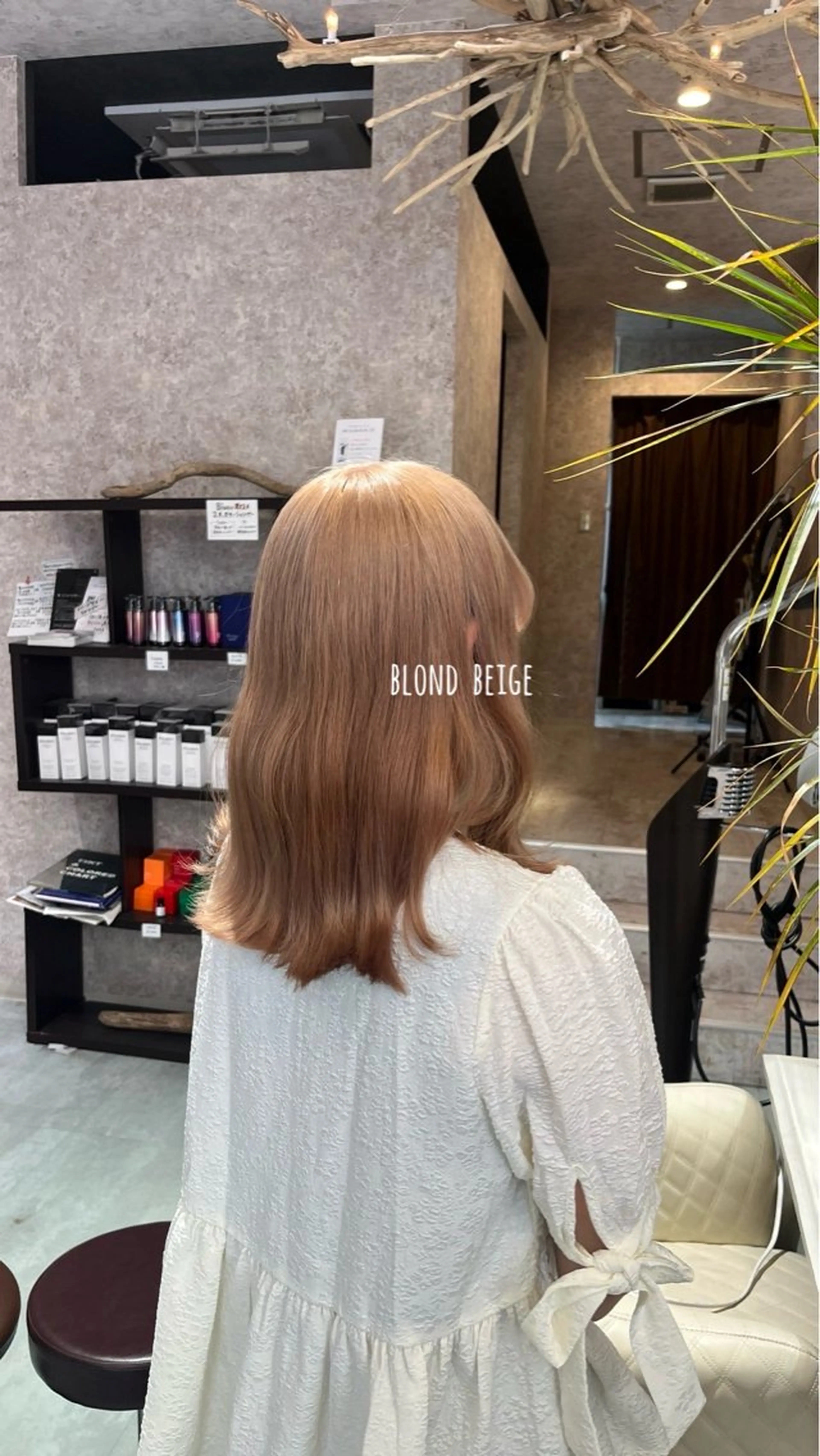 セミロング カラー ベージュカラー ブリーチ ブロンド ブロンドベージュ ブルーカラー 🫟Blanco🫟 Color&Careのヘアスタイル
