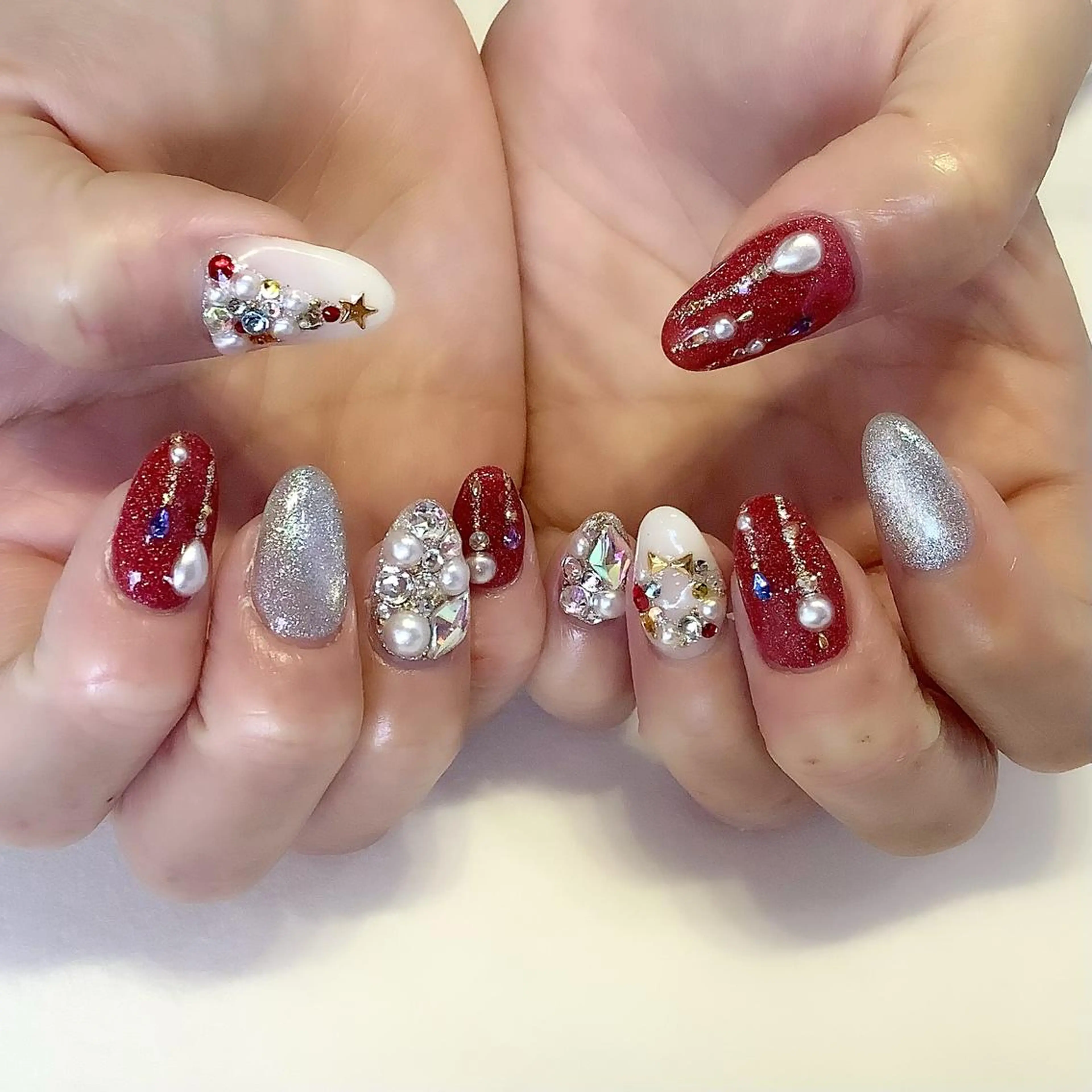 ネイル ハンドネイル 💎🐰 saki. m 🐰💎のネイルデザイン