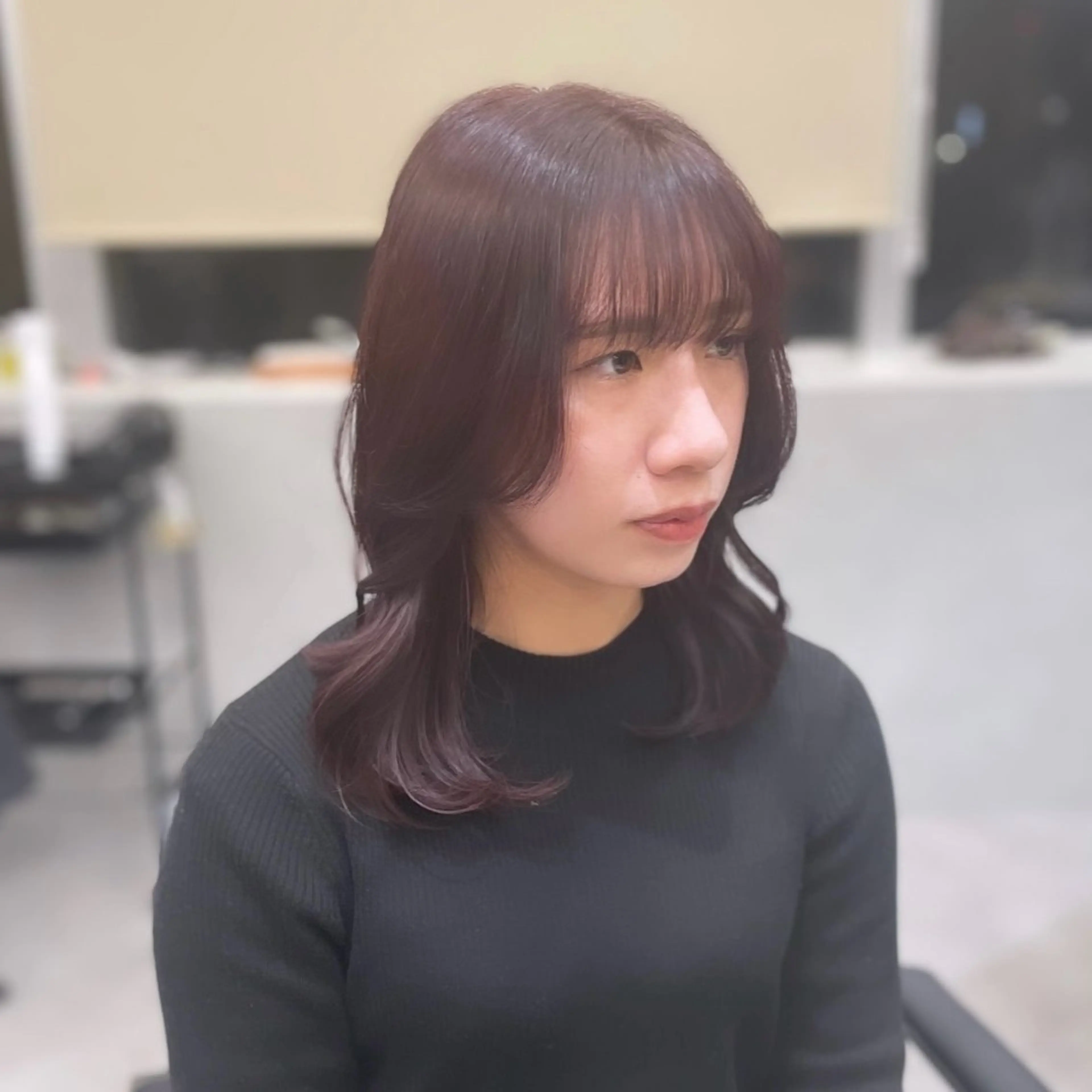 ミディアム カラー レッドカラー くびれヘア 韓国風ヘア レイヤーカット カット ヘアカラー Rui/透明感カラー 暖色/レイヤーカットのヘアスタイル
