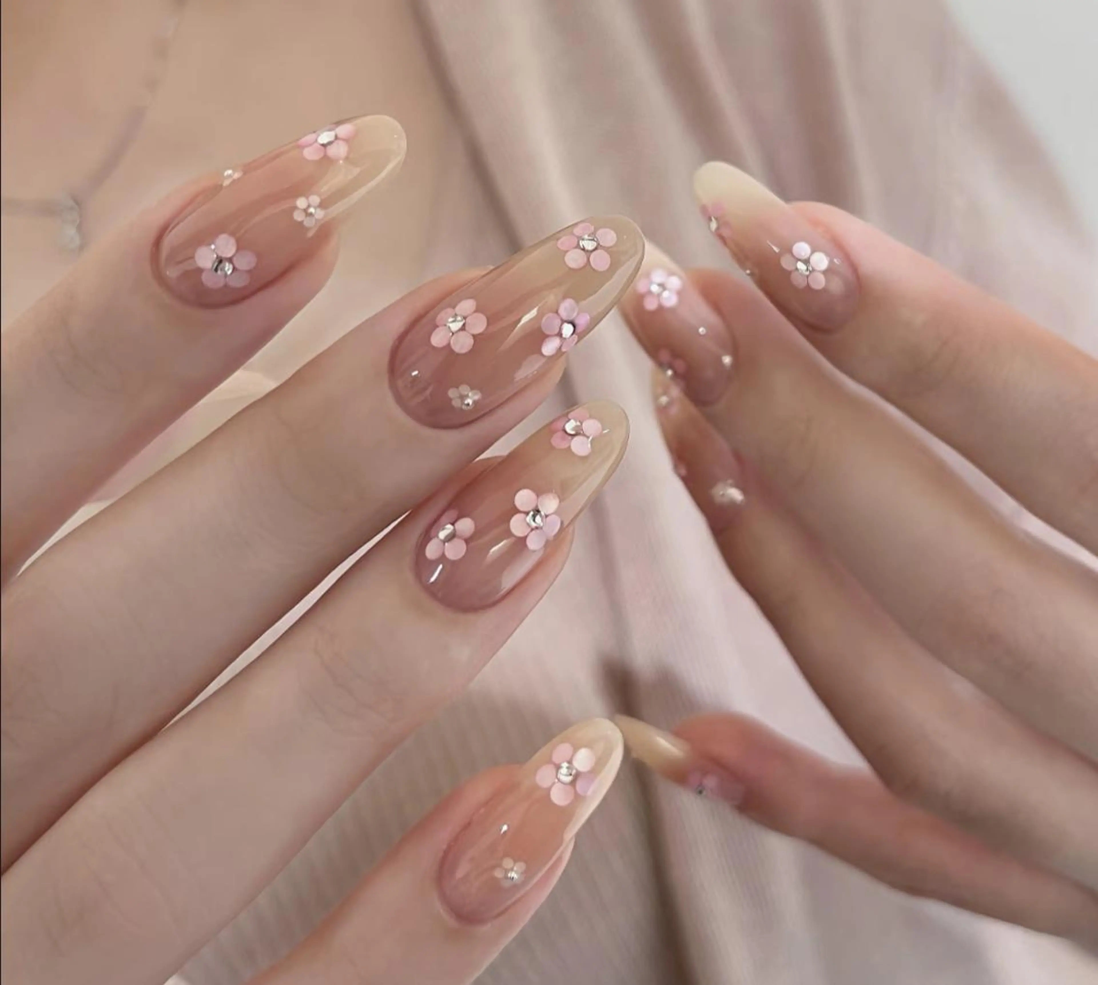 ネイル ハンドネイル 🎀 Ayaka_nailのネイルデザイン