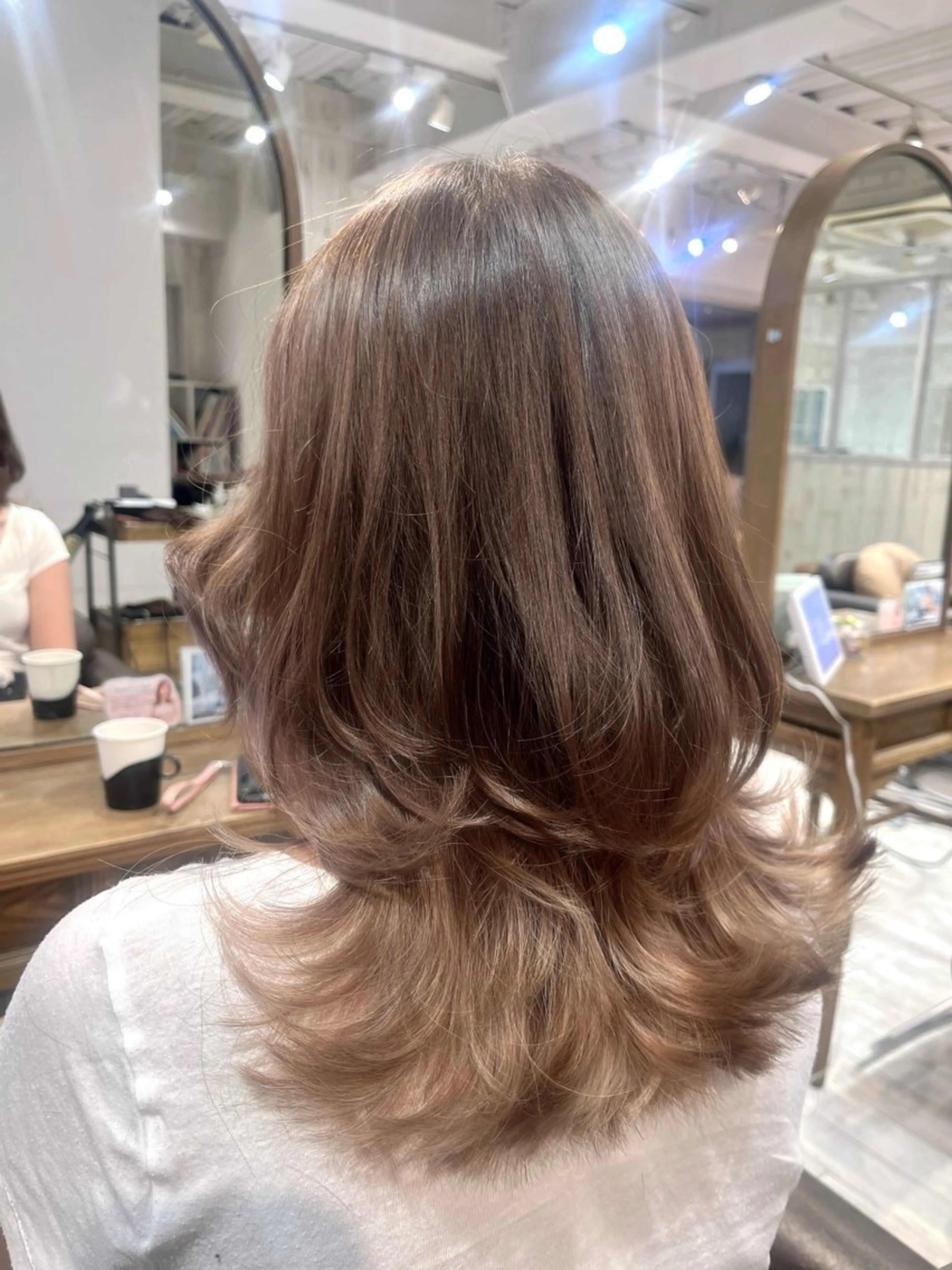 セミロング カラー パーマ ヘアアレンジ 透明感カラー グレージュ くびれヘア 韓国風ヘア 似合わせカット カット トリートメント レイヤーカット ✨️進藤ひかりのヘアスタイル