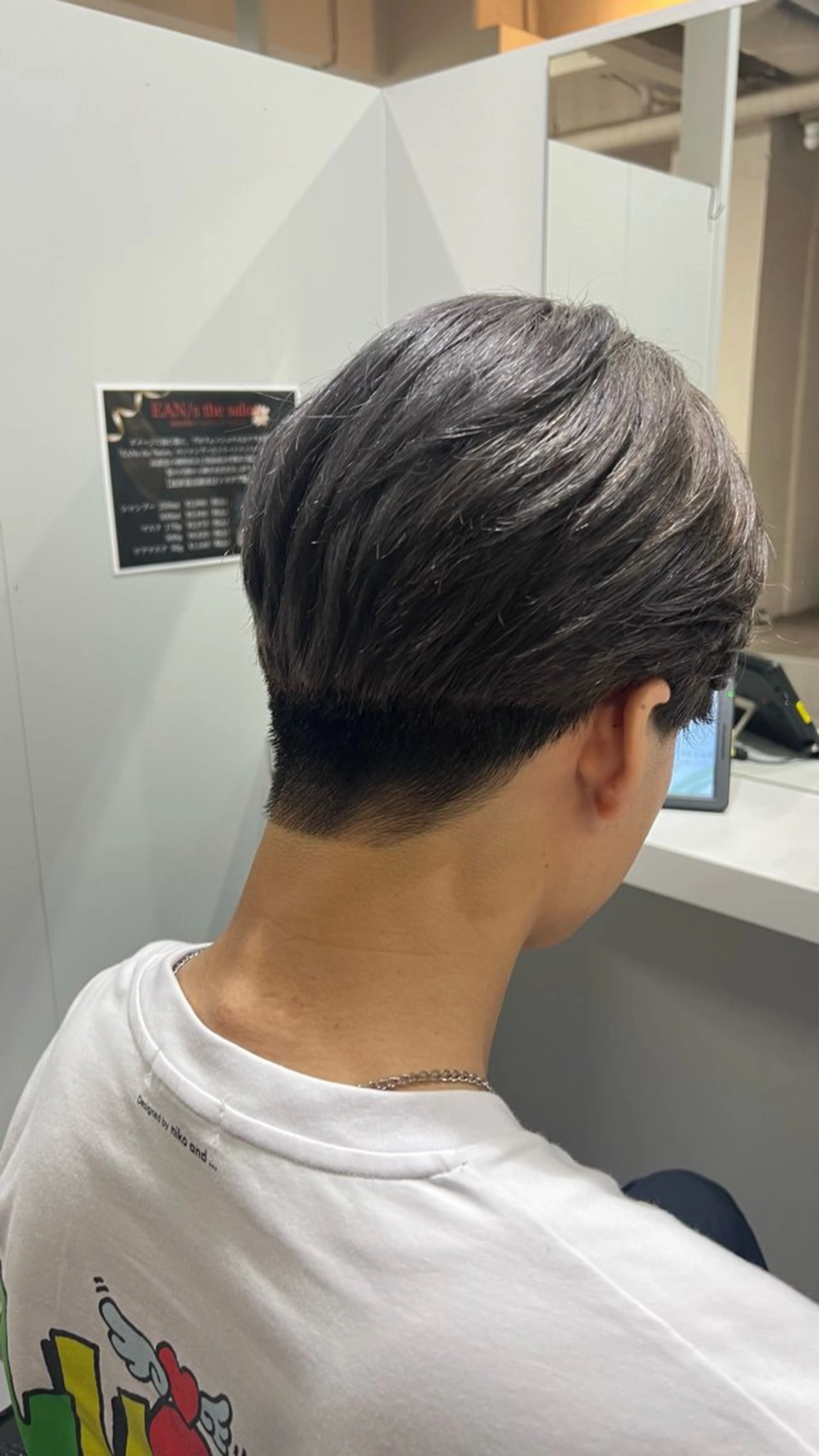 ショート カラー カット ヘアカラー 🎀tokute ナオ🧸のヘアスタイル