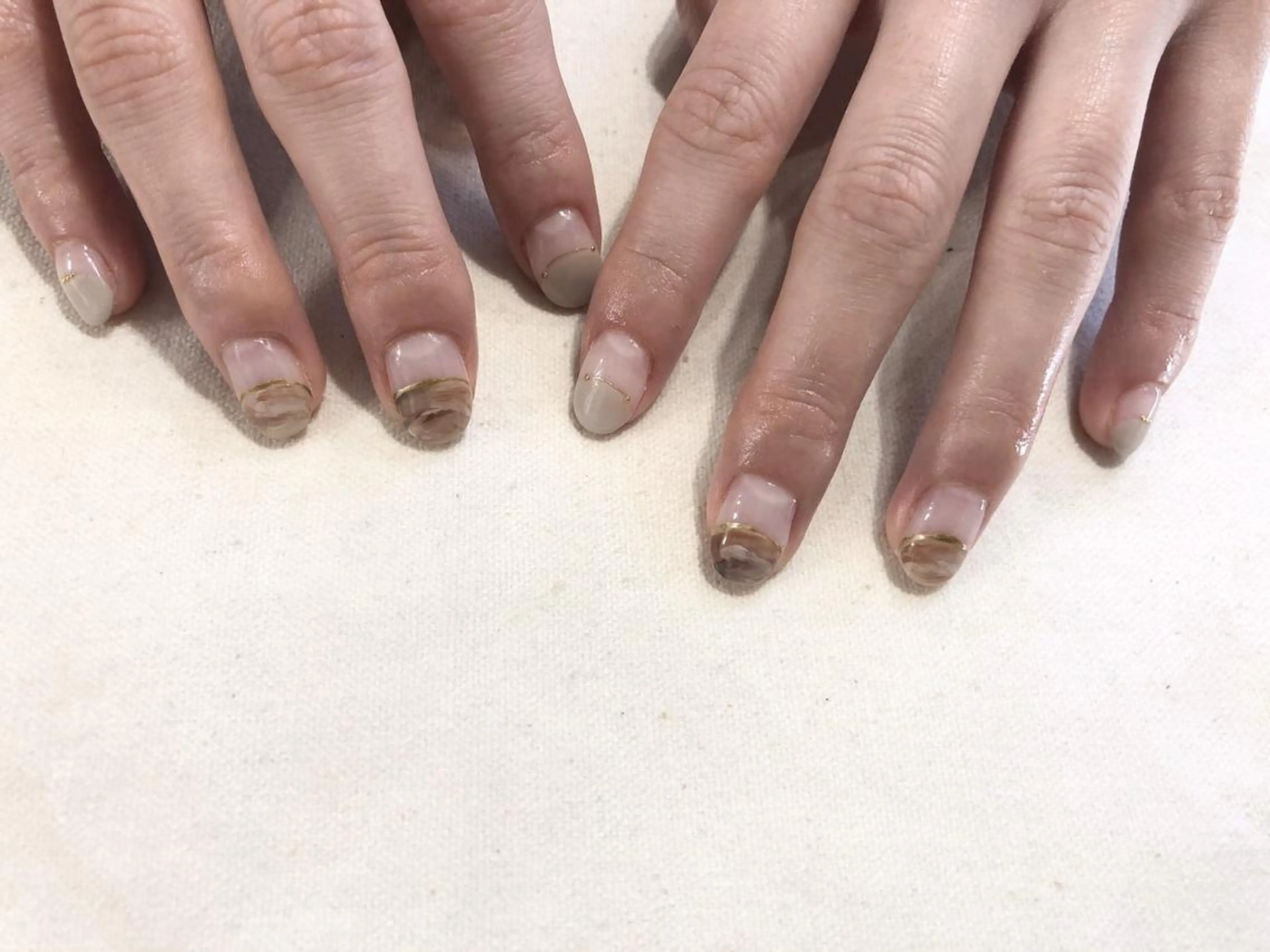 ネイル ネイルリボン 受付スタッフのネイルデザイン