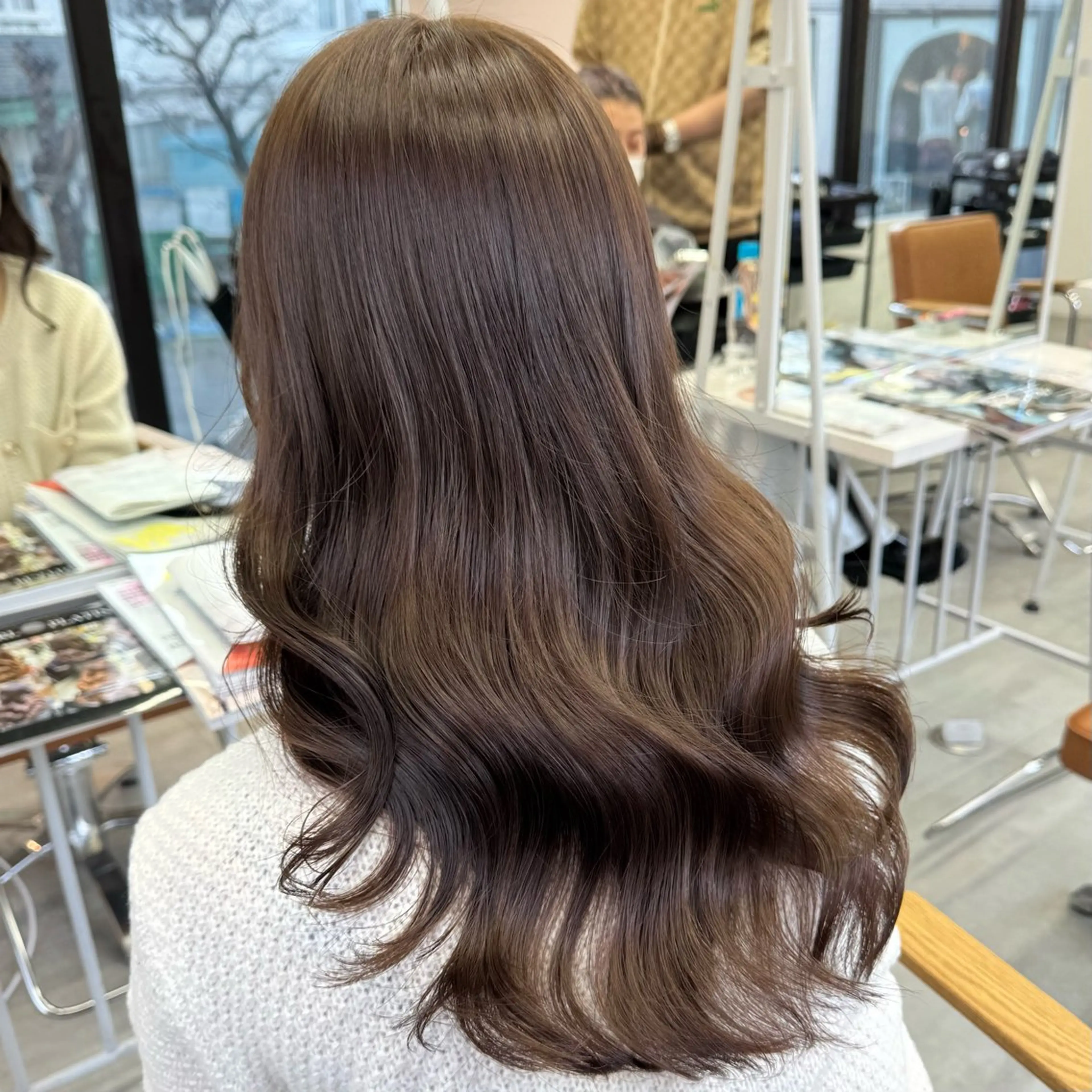 セミロング カラー ヘアアレンジ ヘアカラー ブリーチなしカラー /ベージュ/安形翔のヘアスタイル