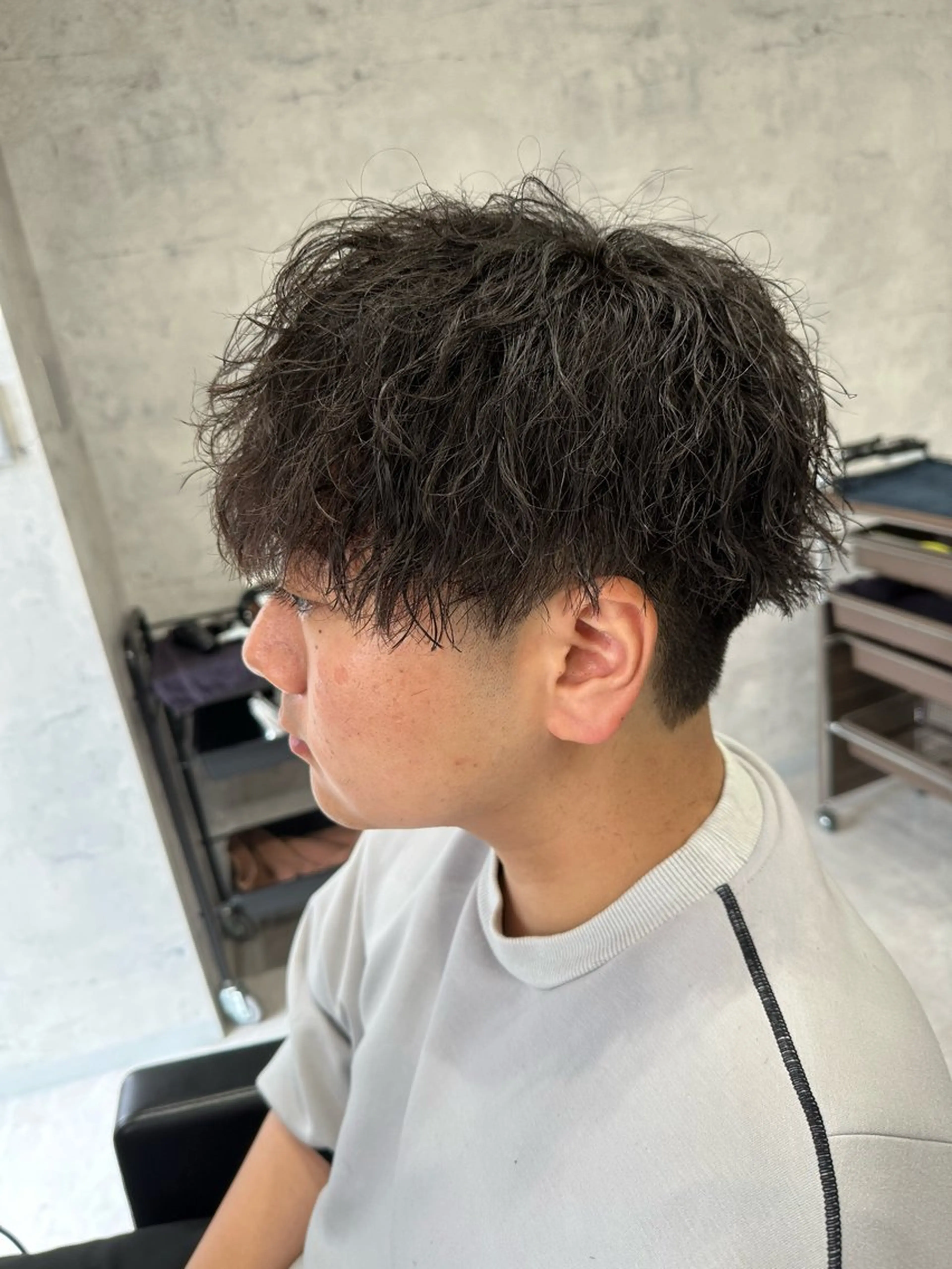 ショート パーマ メンズ カット ユウ🪄 パーマ指名No1のヘアスタイル
