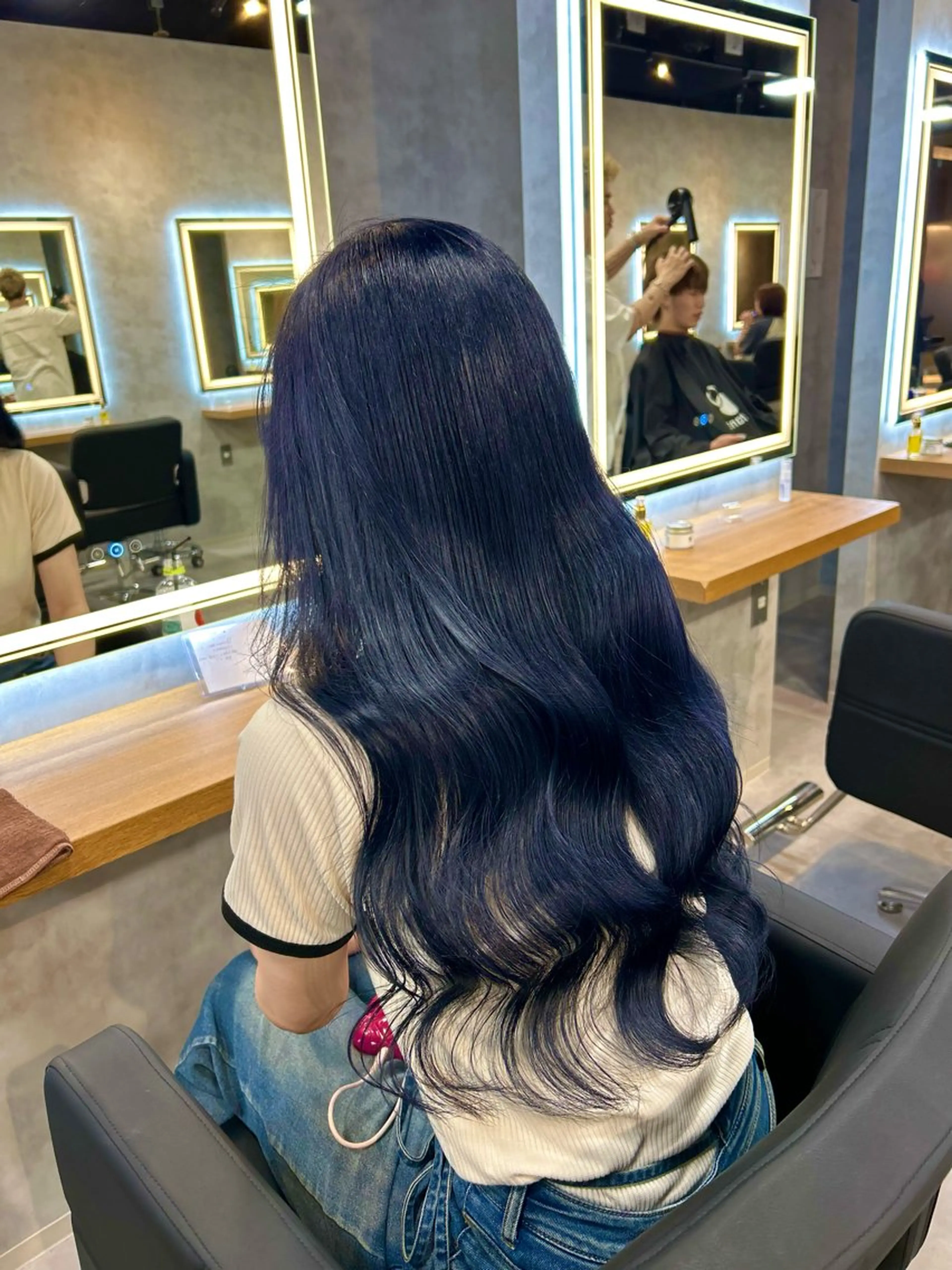 ロング カラー パーマ ヘアアレンジ 透明感ブリーチカラー 🌈TOMOHIROのヘアスタイル