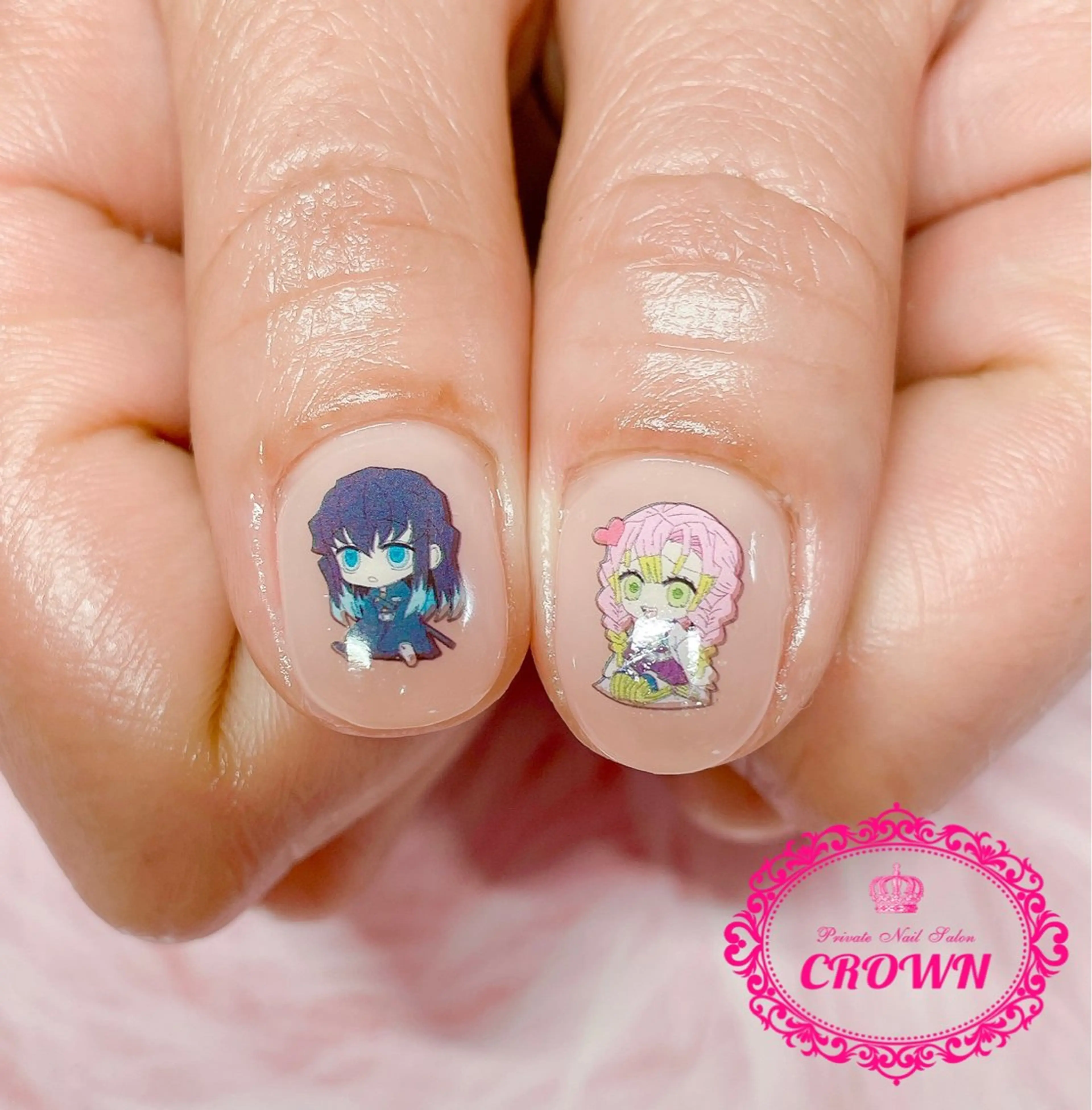 ネイル CROWN プライベートサロンのネイルデザイン