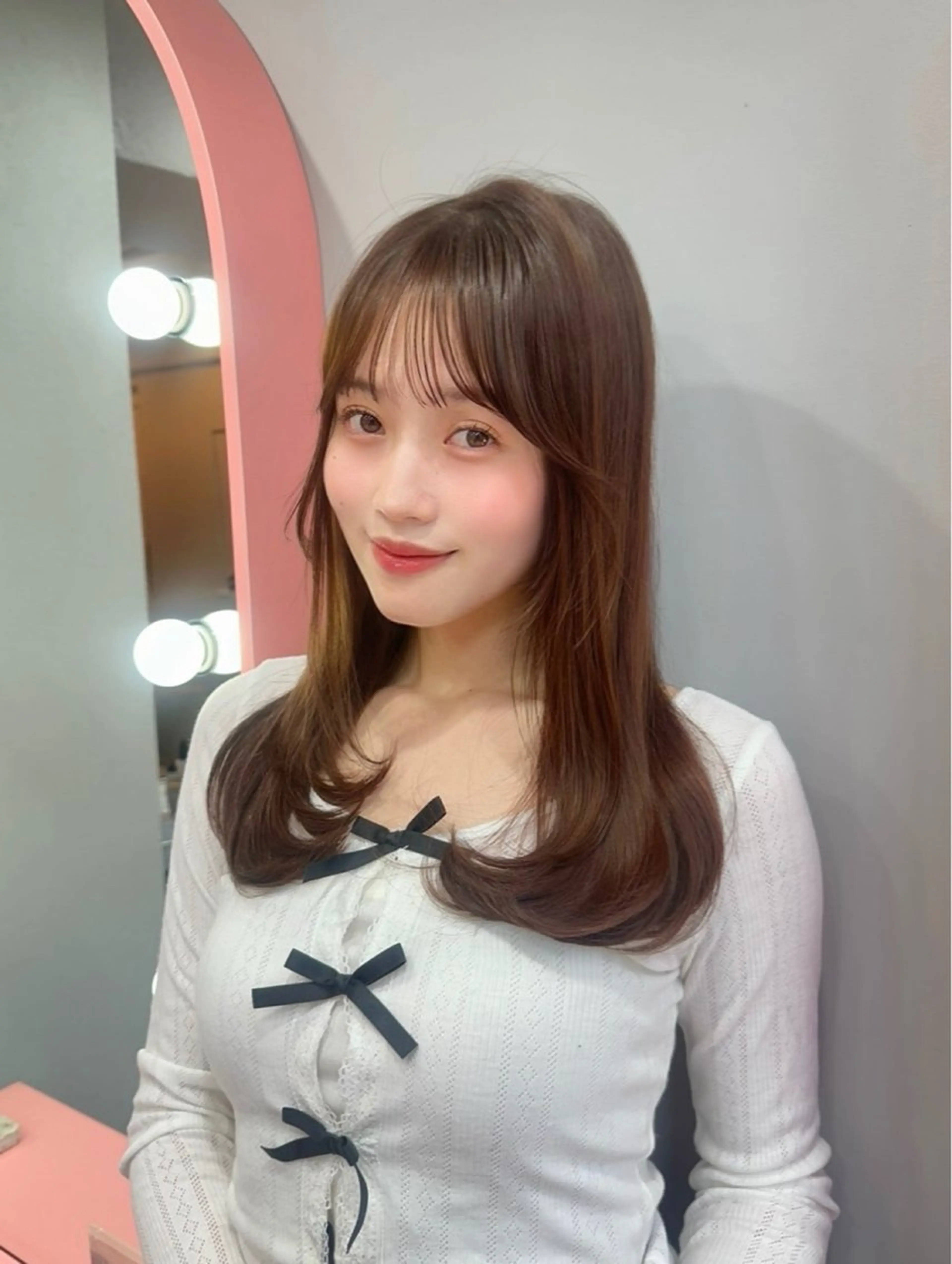 セミロング 韓国風カラー 顔まわりレイヤー 顔周りカット 髪質改善 韓国風ヘア ヘアカラー トリートメント 透明感カラー♡ 渋谷美容室￤Rinaのヘアスタイル