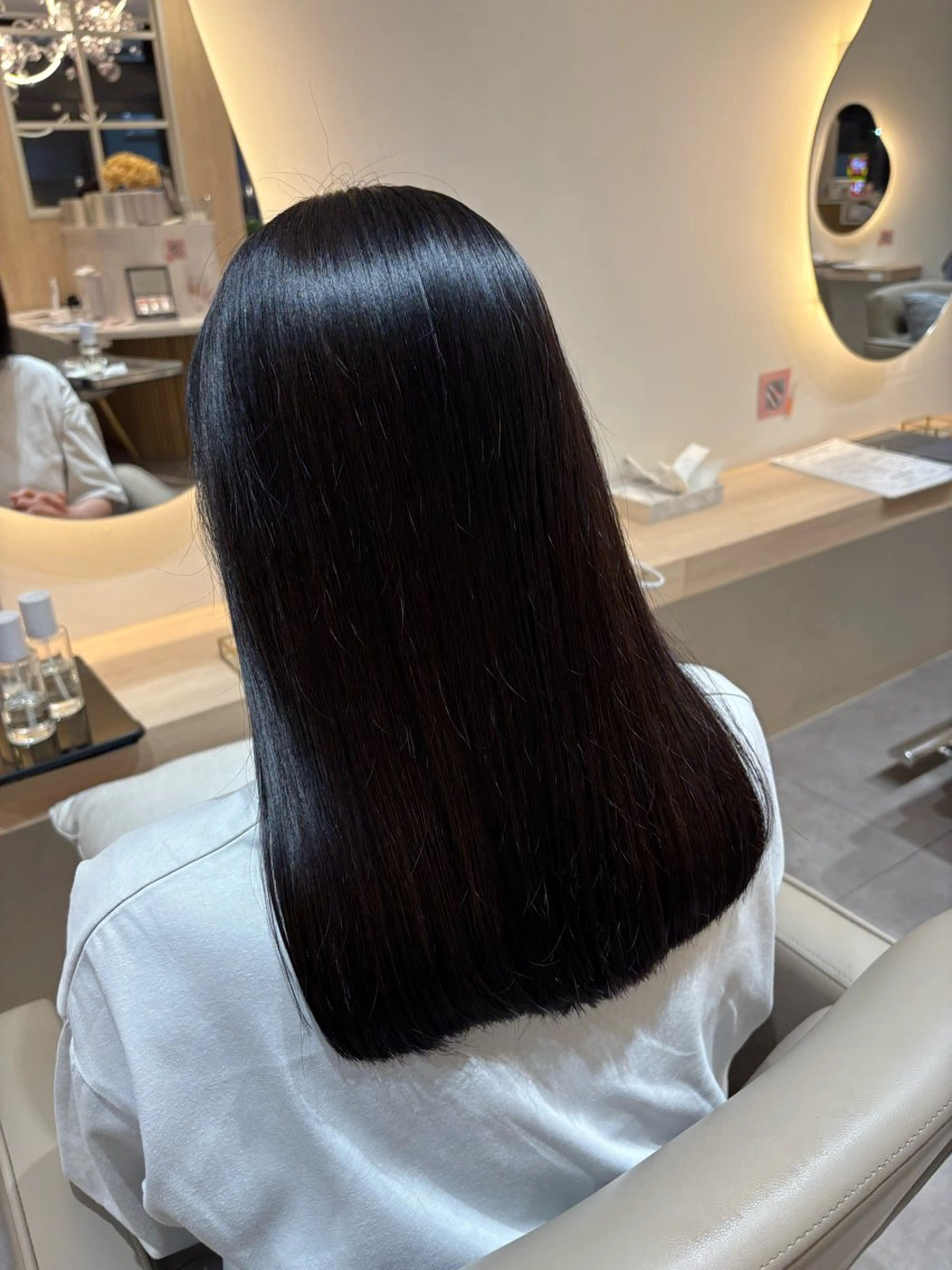 【12月限定フルコース✨】似合わせカット+縮毛矯正+カラー（トーンダウンのみ）　¥18,700の写真