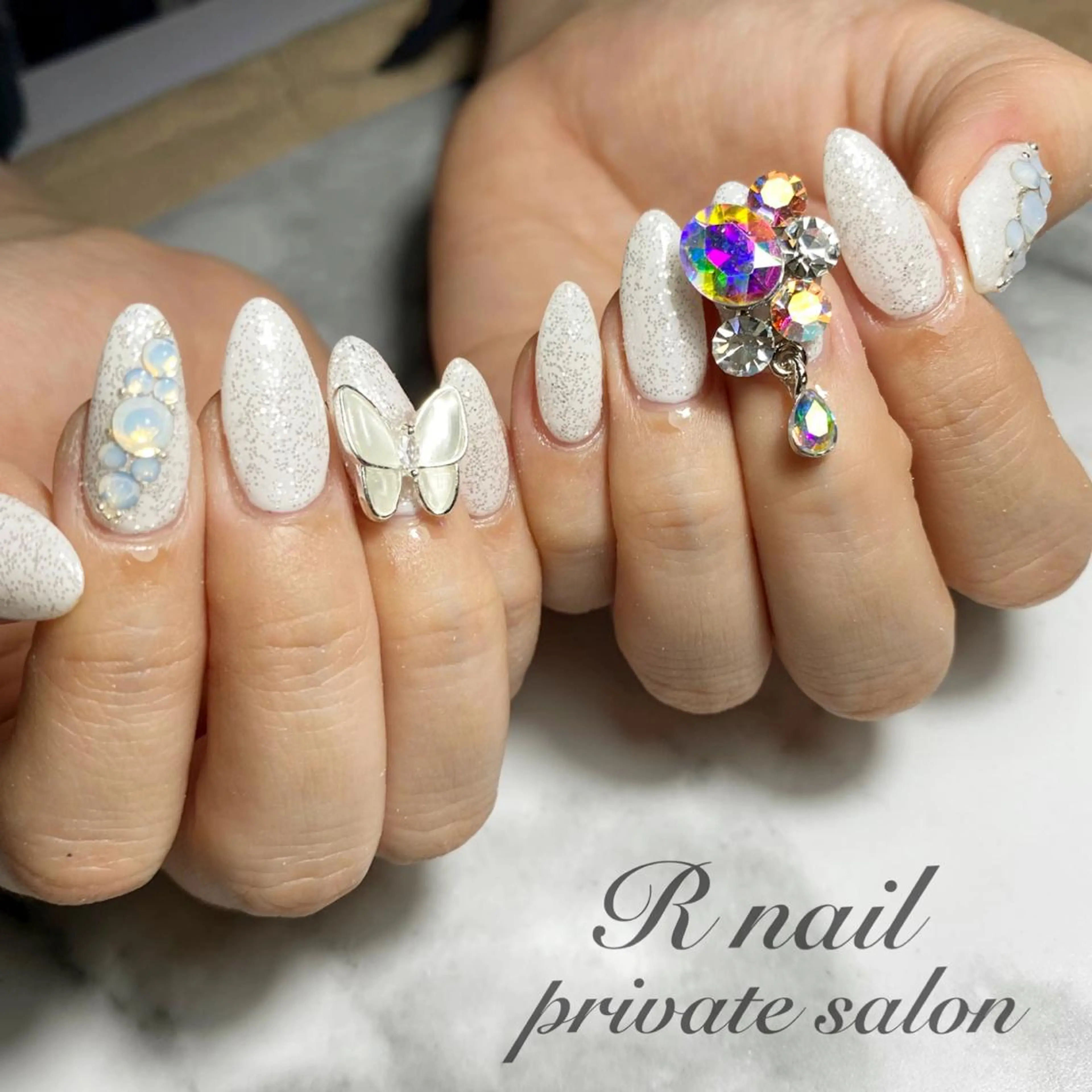 ネイル R nailのネイルデザイン