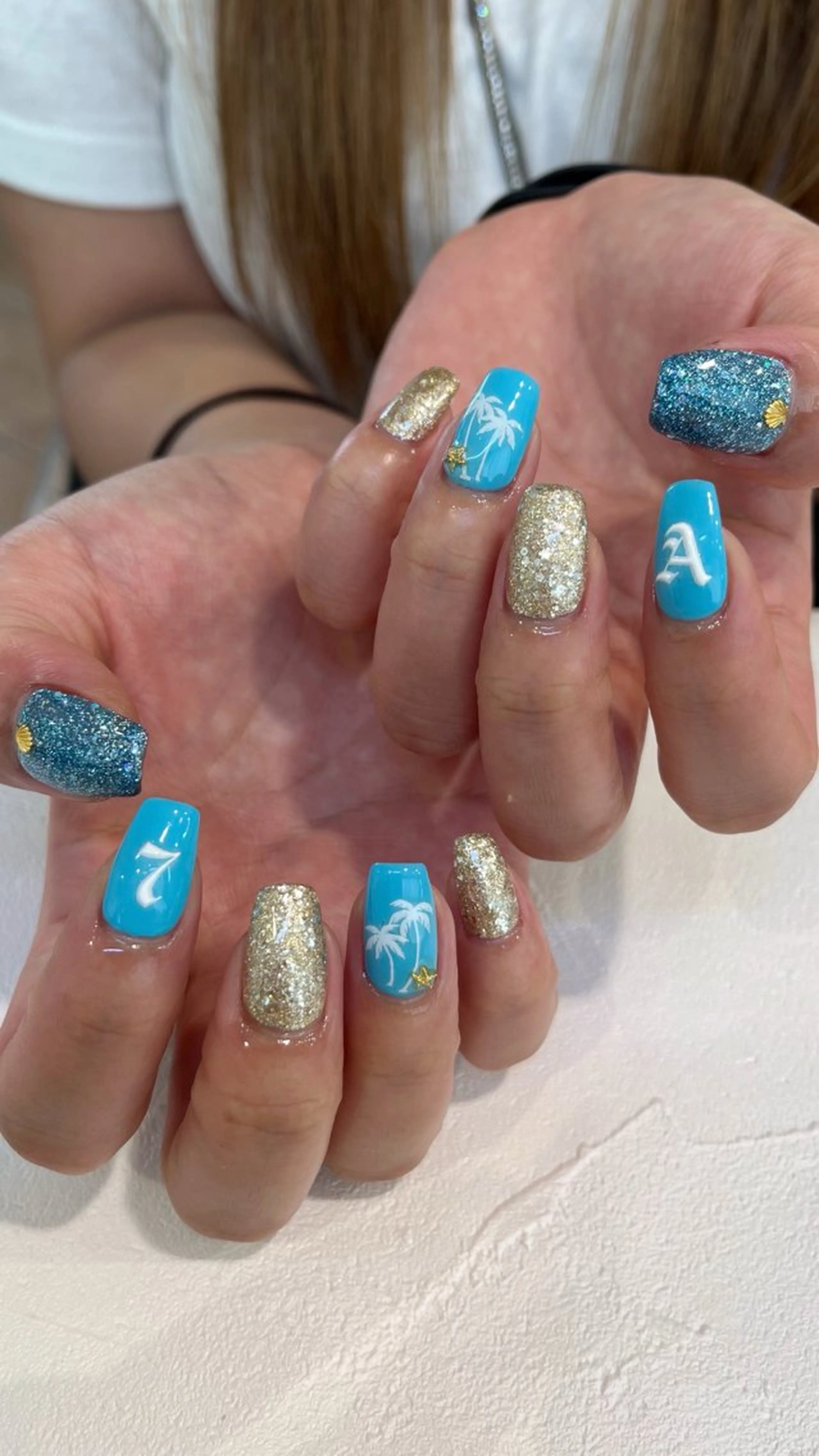 ネイル ハンドネイル 鈴木 里奈のネイルデザイン