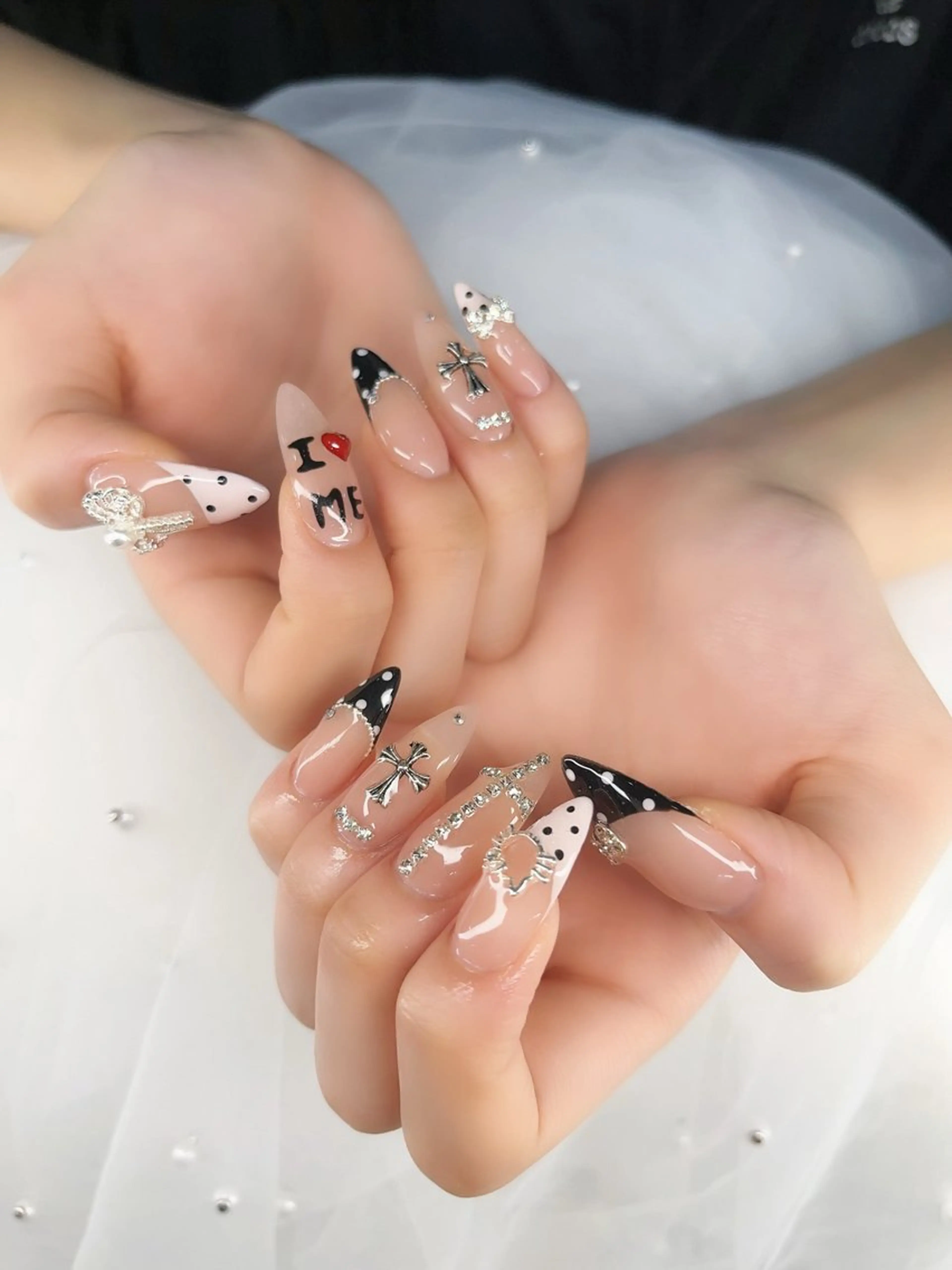 ネイル フレンチネイル キラキラネイル マグネットネイル ミラーネイル ニュアンスネイル ハンドネイル Lina所属・MeiMei Nail モデル募集のネイルデザイン
