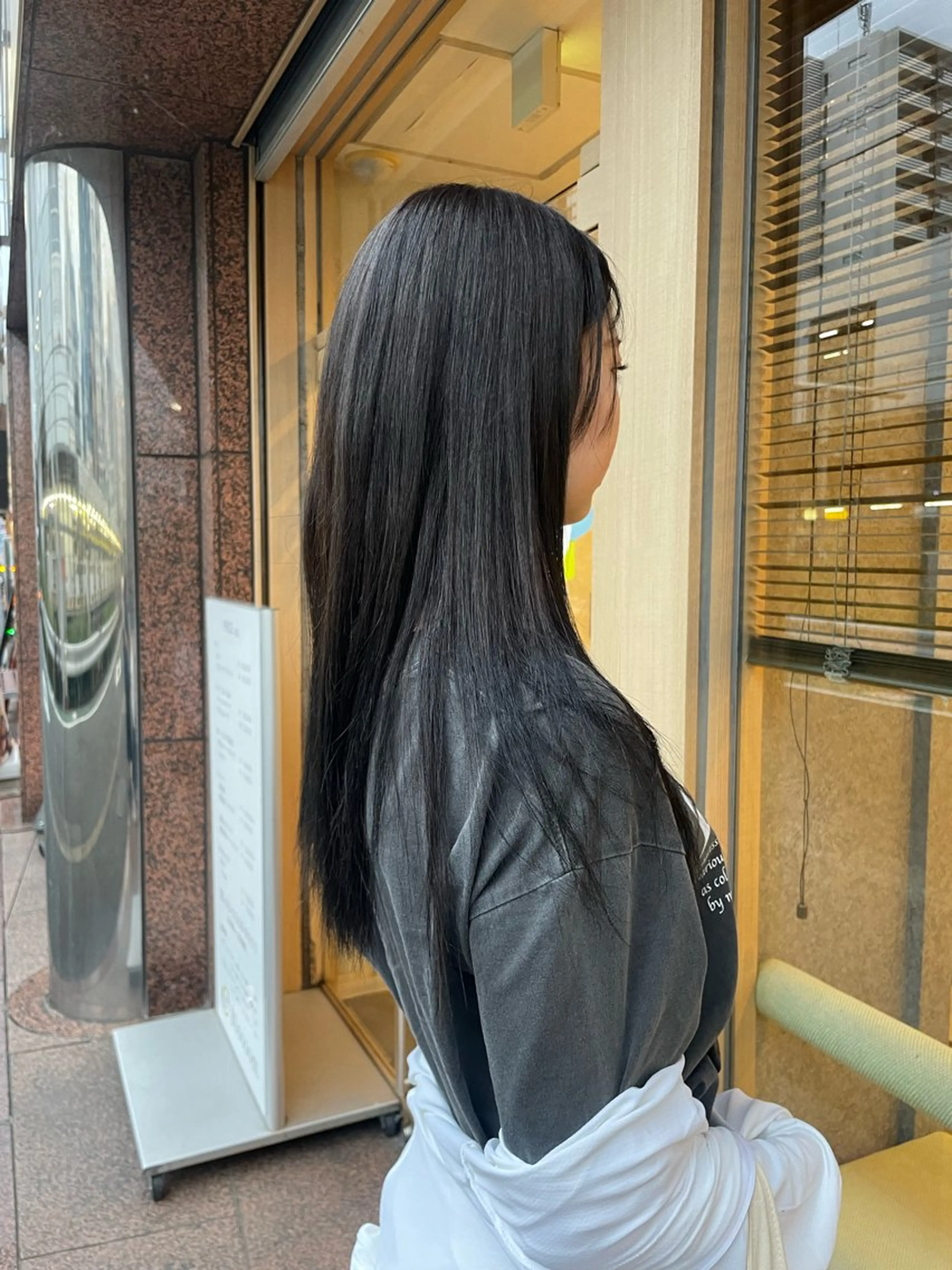 ロング カラー ブリーチ ダークグレー ブリーチなしカラー 髪質改善/Bloss om🌷高橋沙衣のヘアスタイル