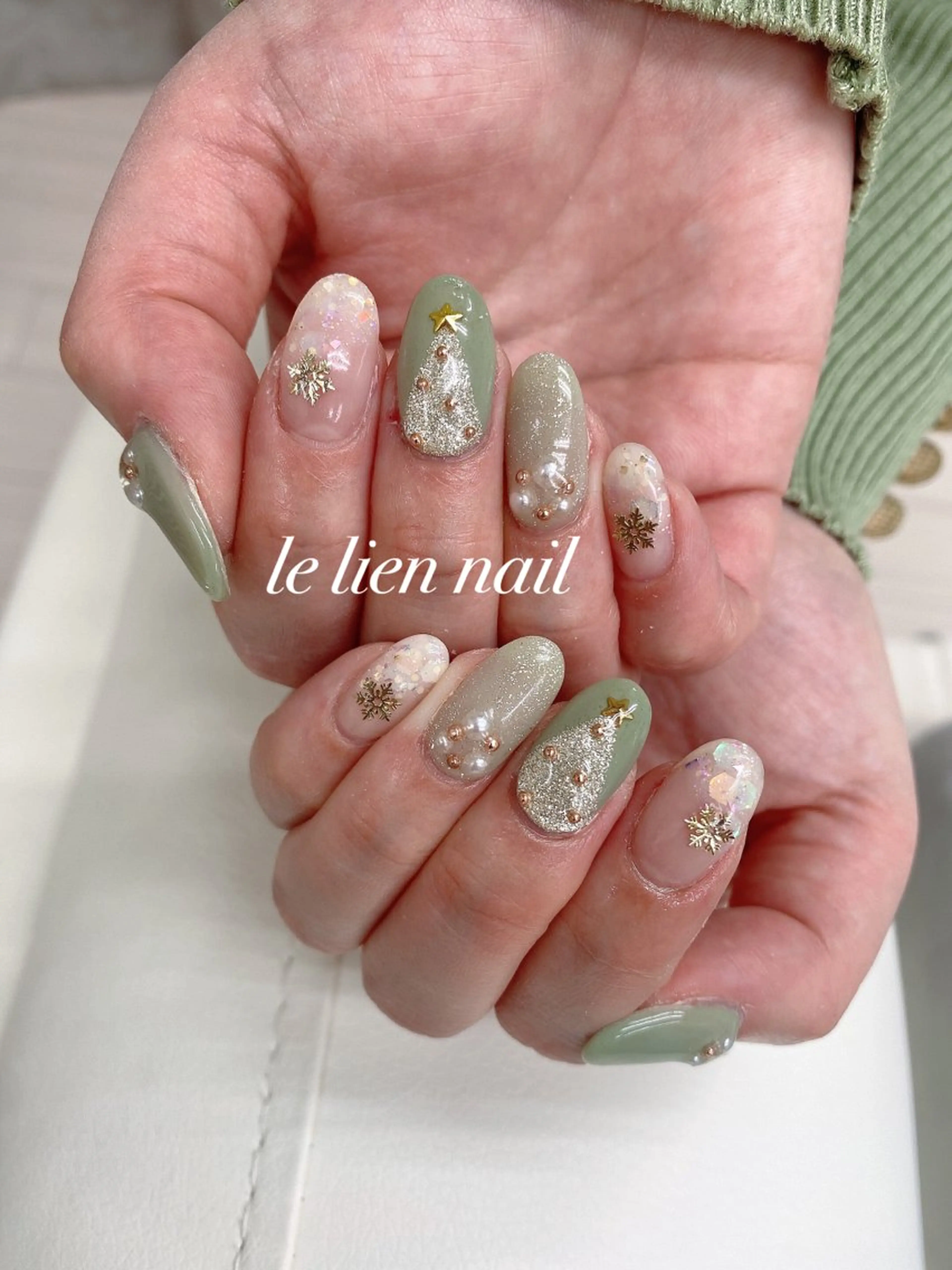ネイル アートネイル キラキラネイル 冬ネイル クリスマス le lien nailのネイルデザイン