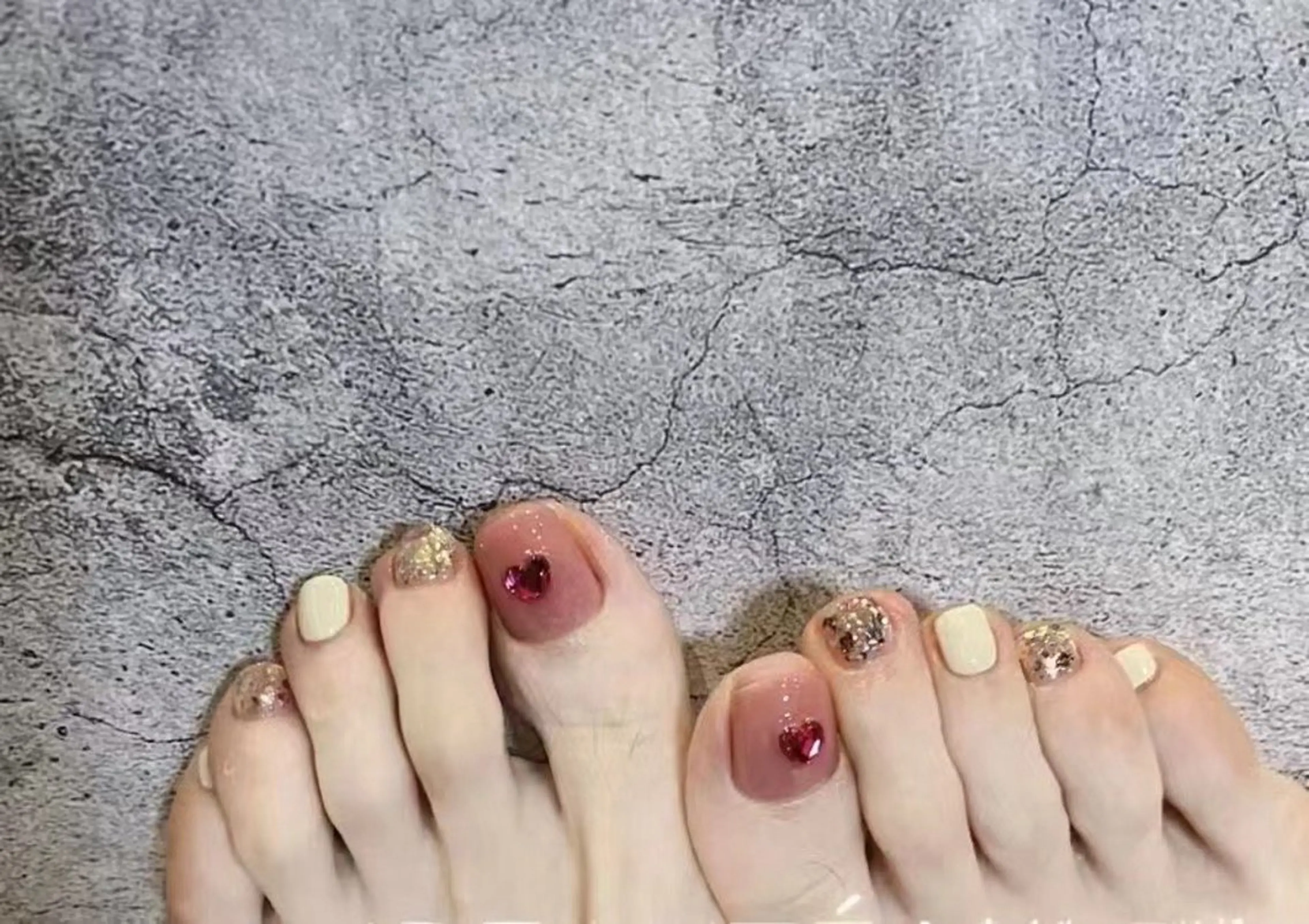 フットネイル　２本アートの写真