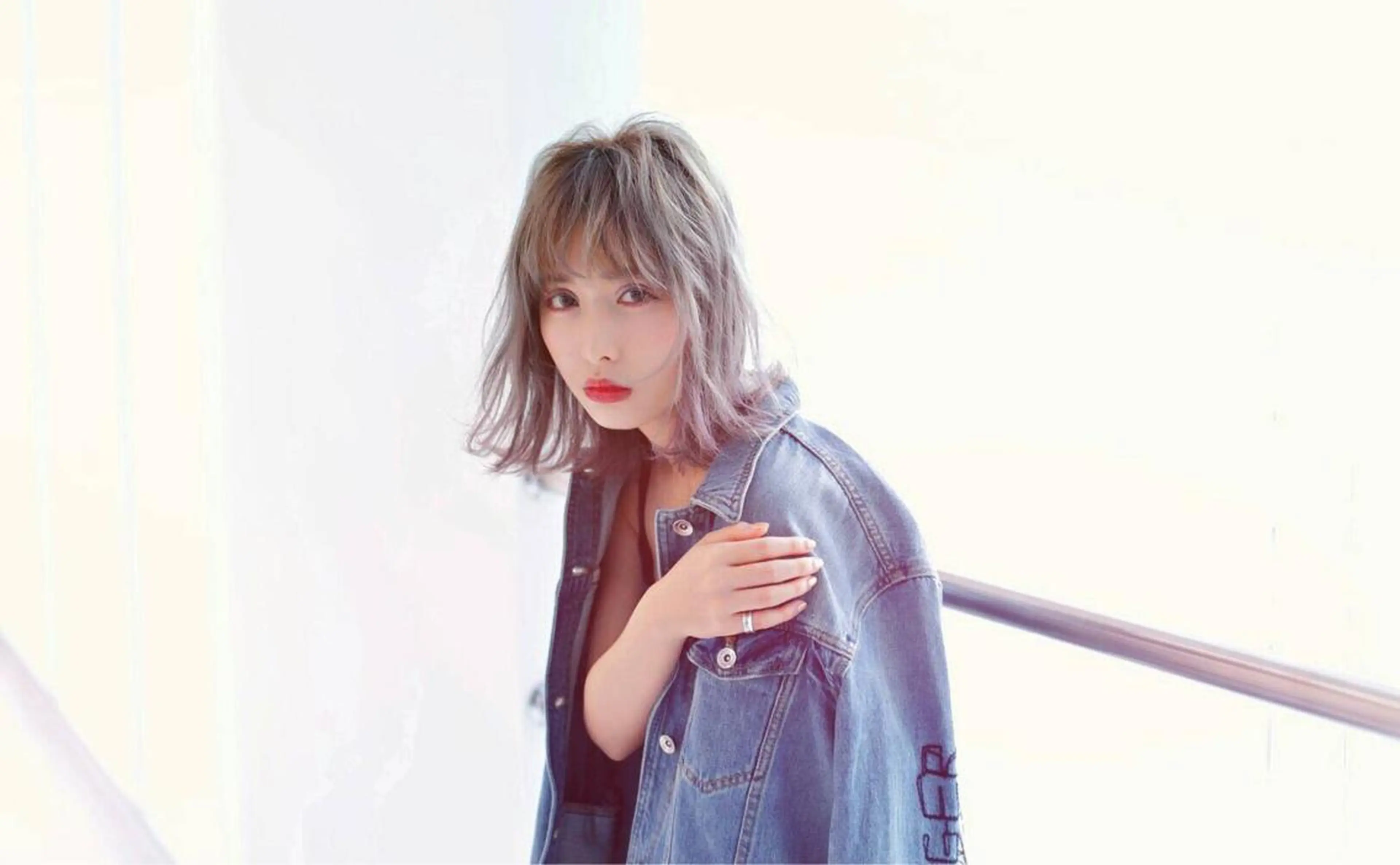 ミディアム 海外風レイヤーカット 👑店長　平松　由のヘアスタイル