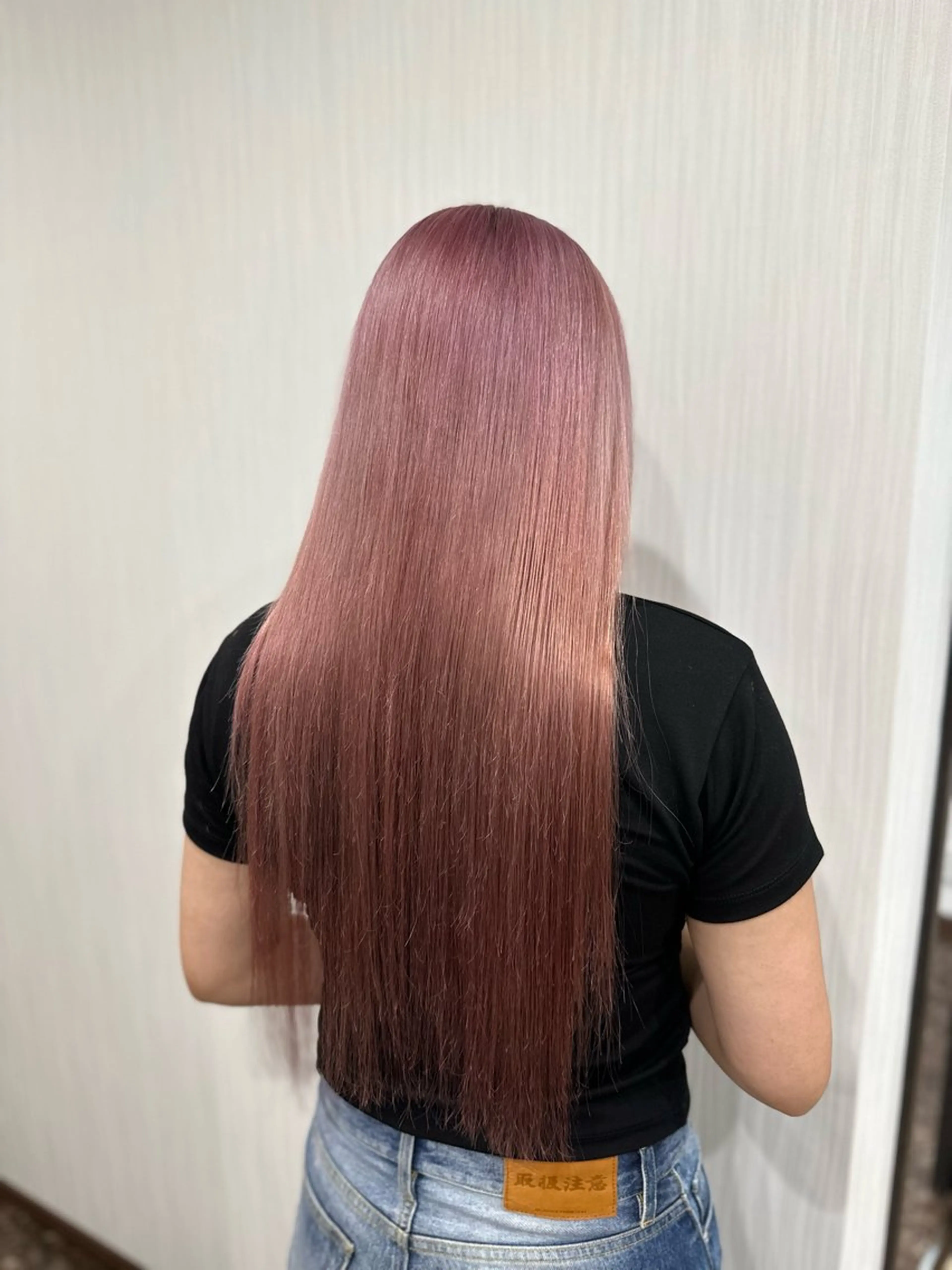 ロング TOMOMI /フロレゾンのヘアスタイル