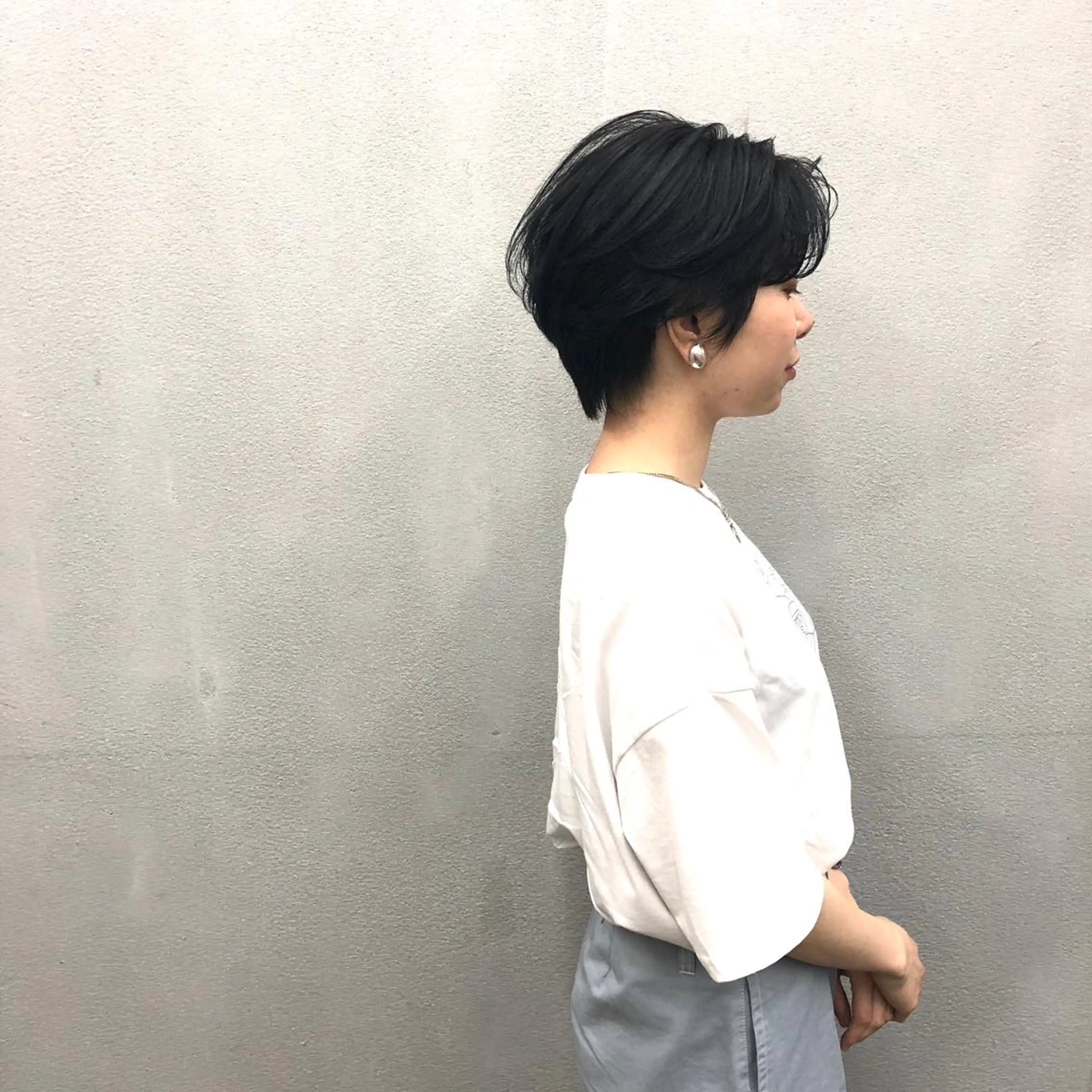 ショート カラー ダークグレー くびれヘア ショートヘア カット ヘアカラー ボブ/ショート/ 白髪染め/メンズ葛西のヘアスタイル