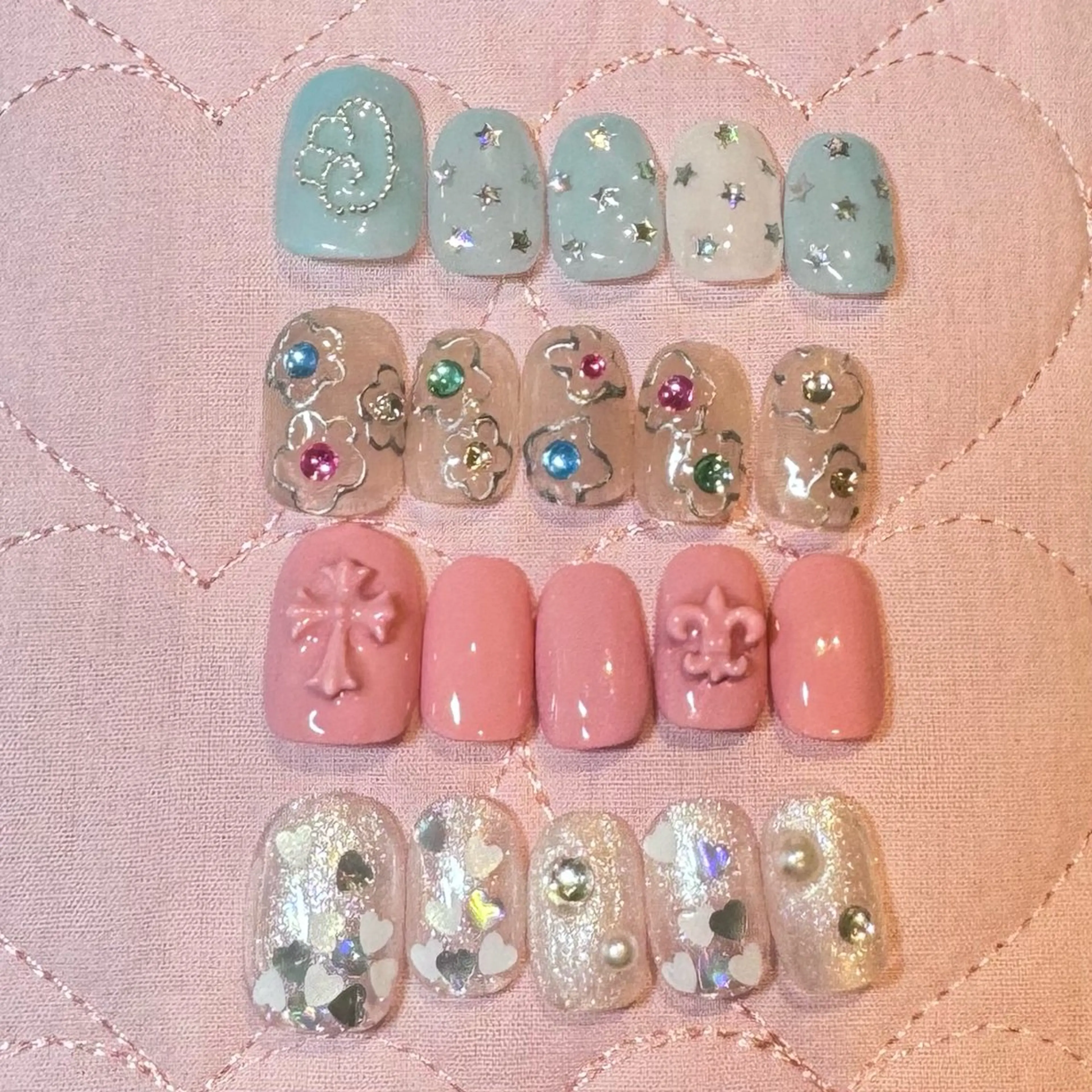 ネイル RIEKO🍒 ワンホン♡推しネイルのネイルデザイン