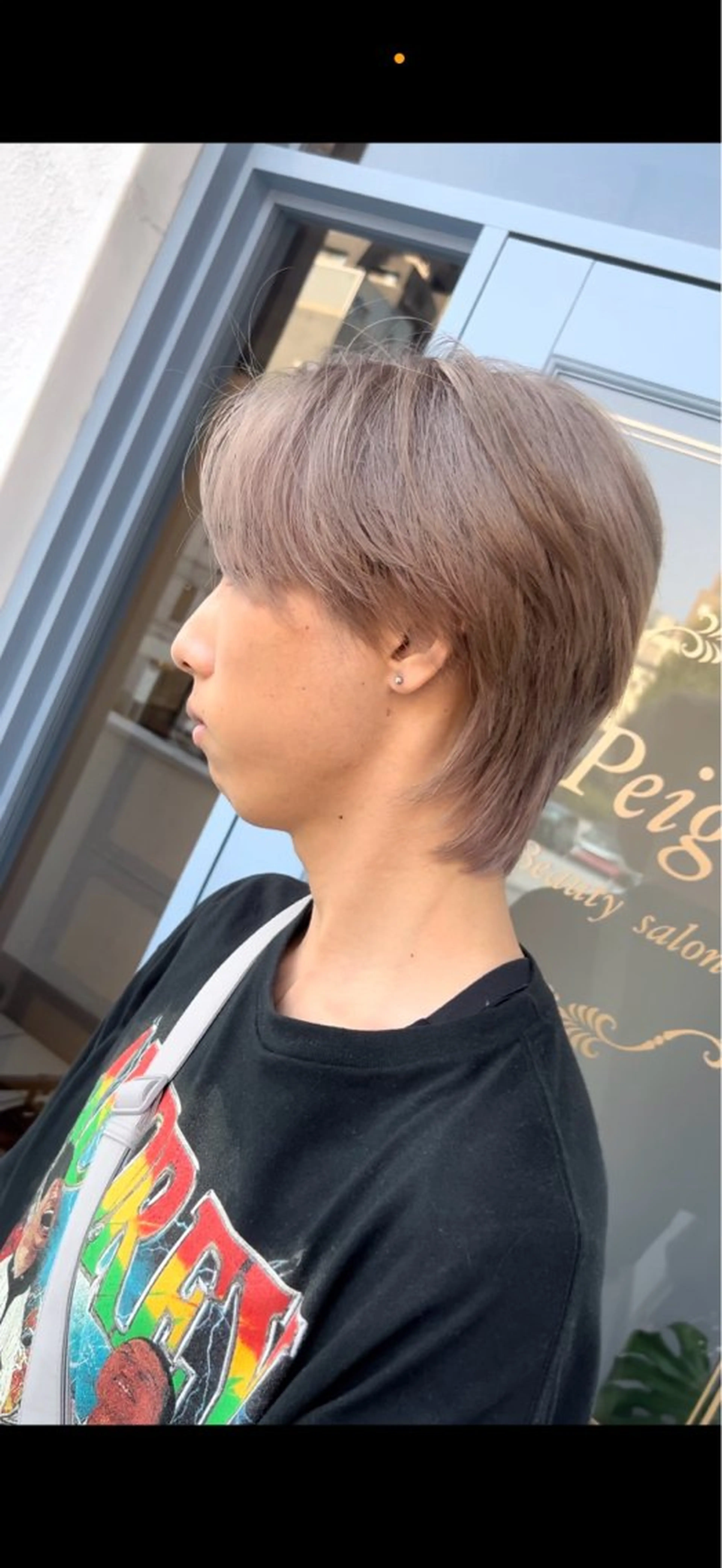 ショート カラー ベージュカラー ブリーチ ミルクティーベージュ カット ヘアカラー 高橋 秀平のヘアスタイル