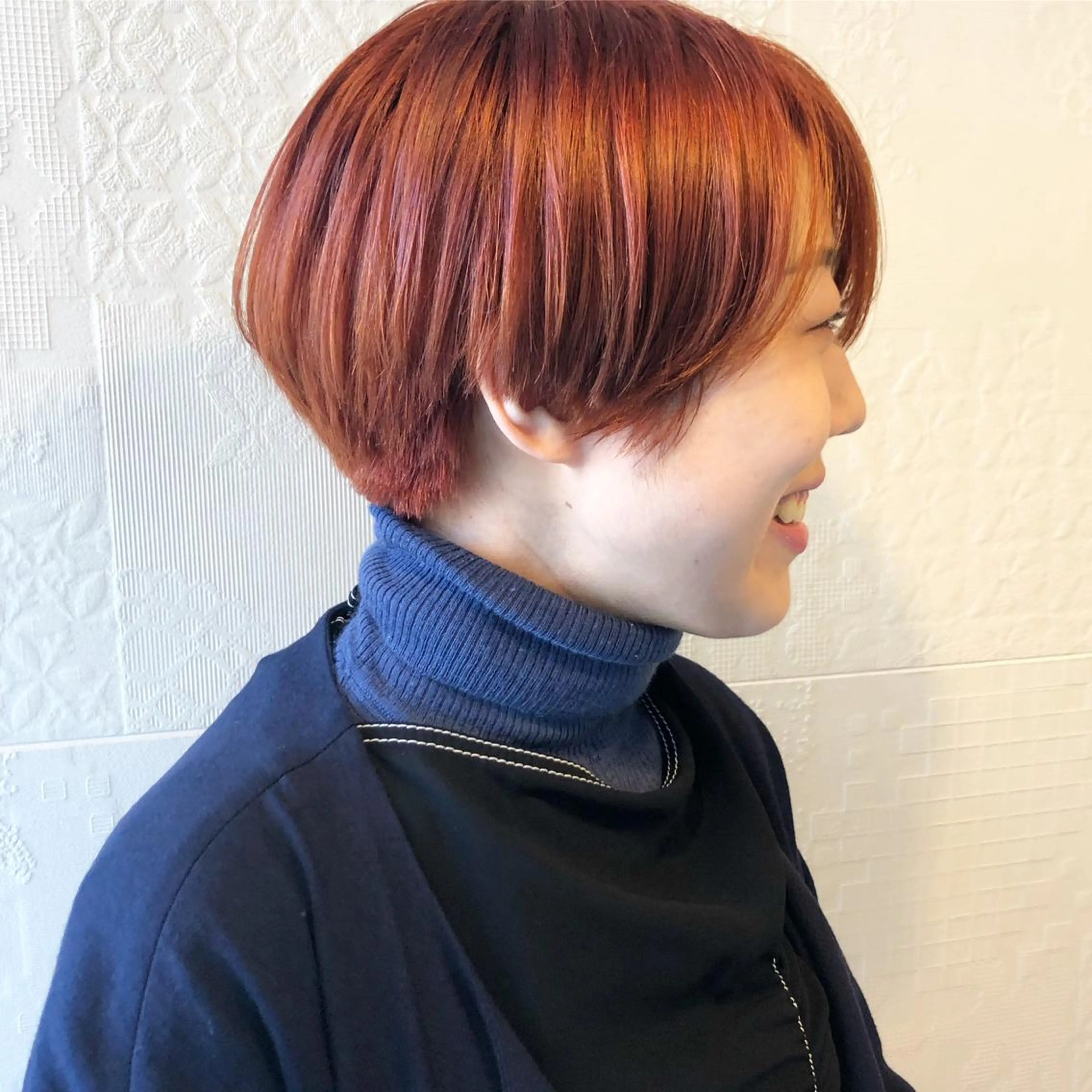 ショート カラー 長井 美佳のヘアスタイル