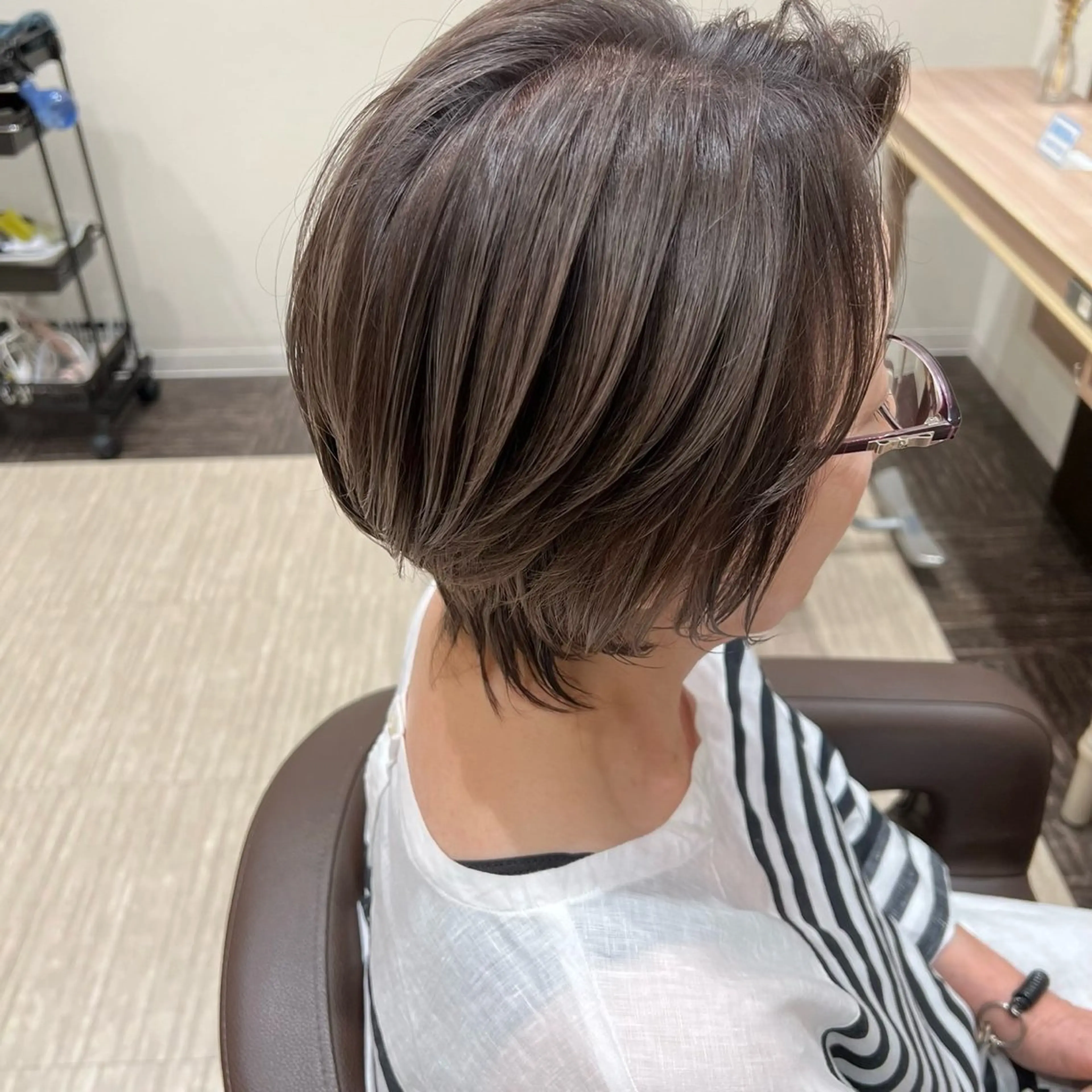 ショート カラー ヘアカラー トリートメント 🚀MOEKA ᵕ̈ ハイトーン💫のヘアスタイル