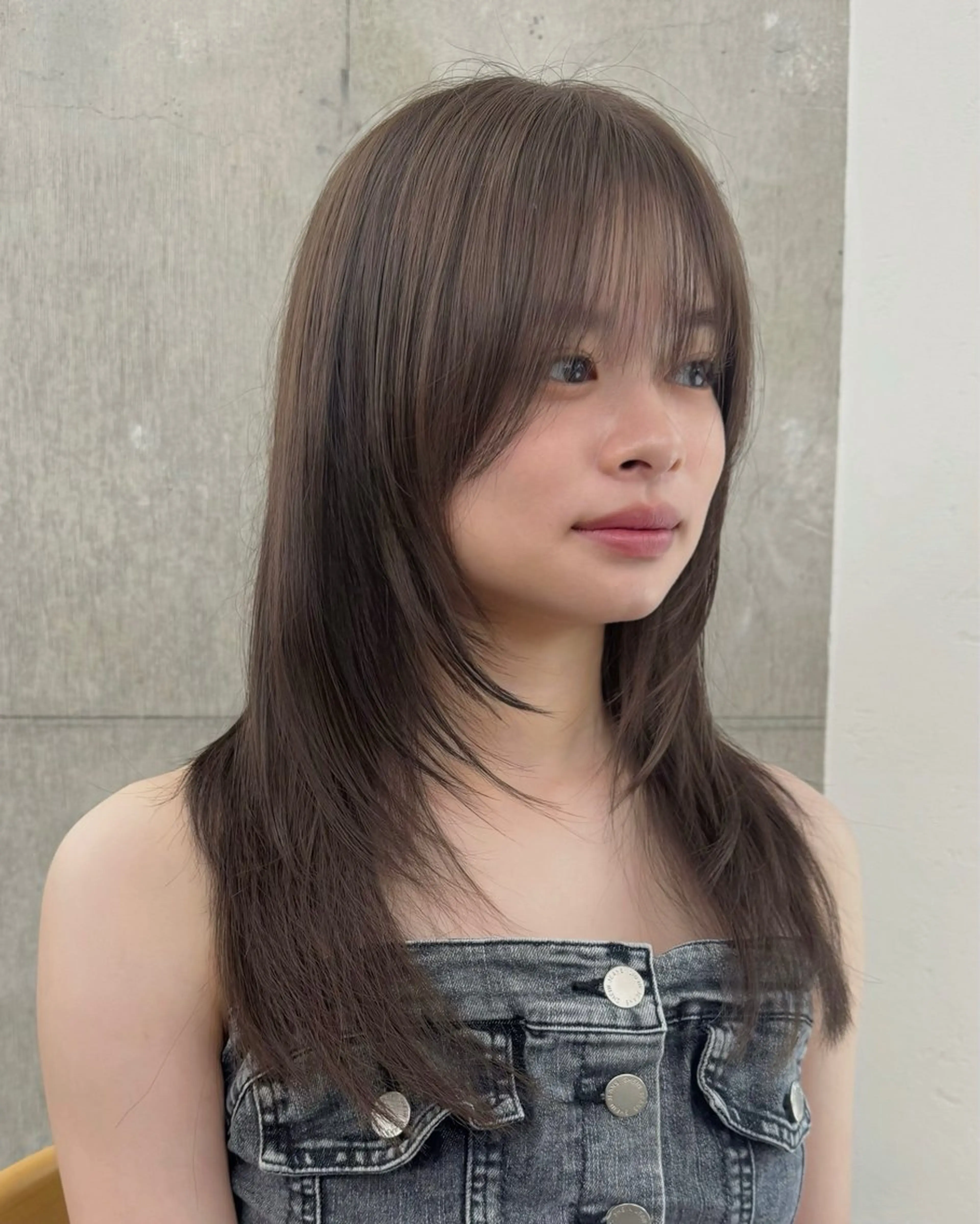 ミディアム カラー 顔周りカット レイヤーカット ヘアカラー トリートメント 顔周り/レイヤー/ 透明感/みっきーのヘアスタイル