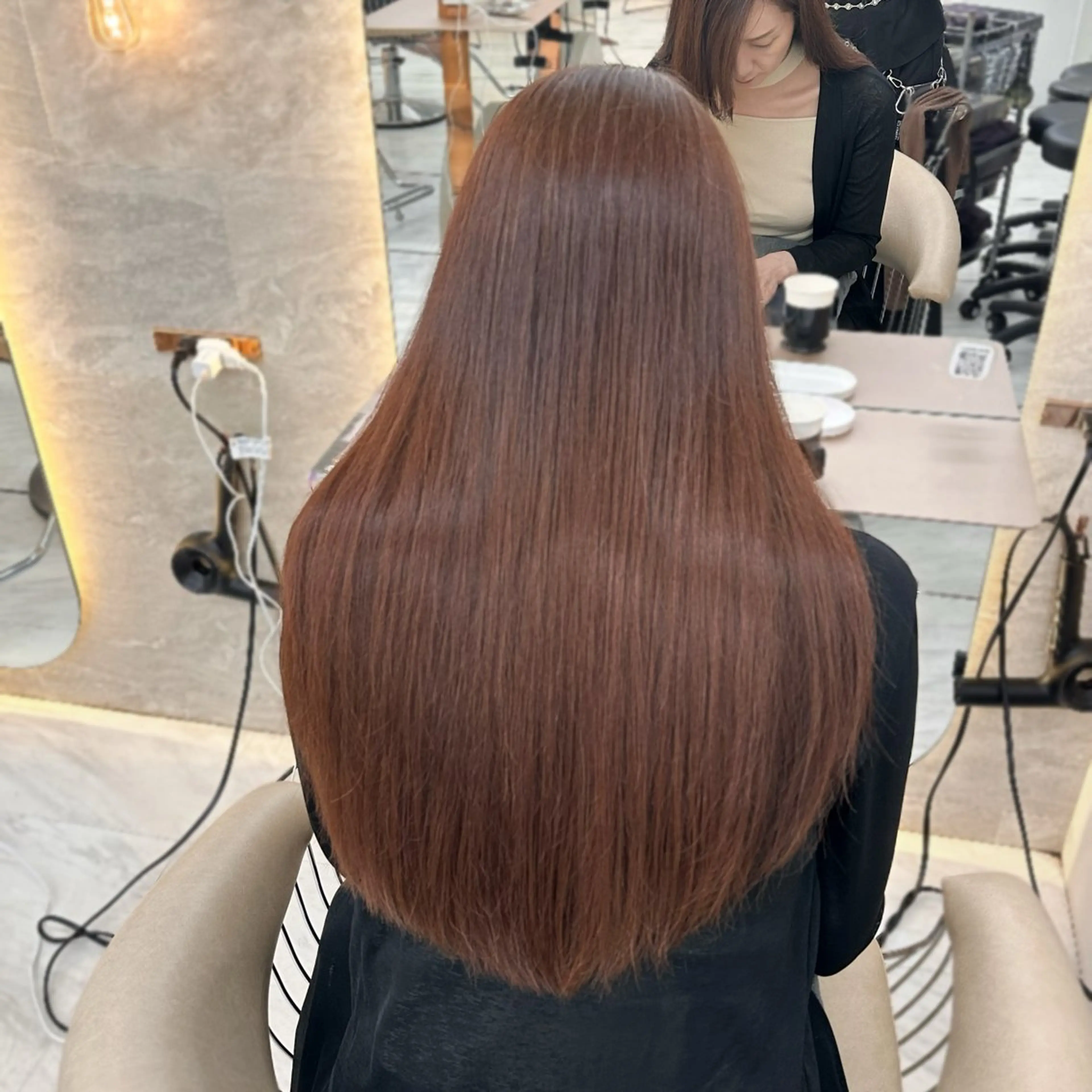 ロング カラー ブラウンカラー ピンクカラー ヘアカラー トリートメント 結愛⸜🖤⸝ ウルフ /レイヤー/ブリーチのヘアスタイル