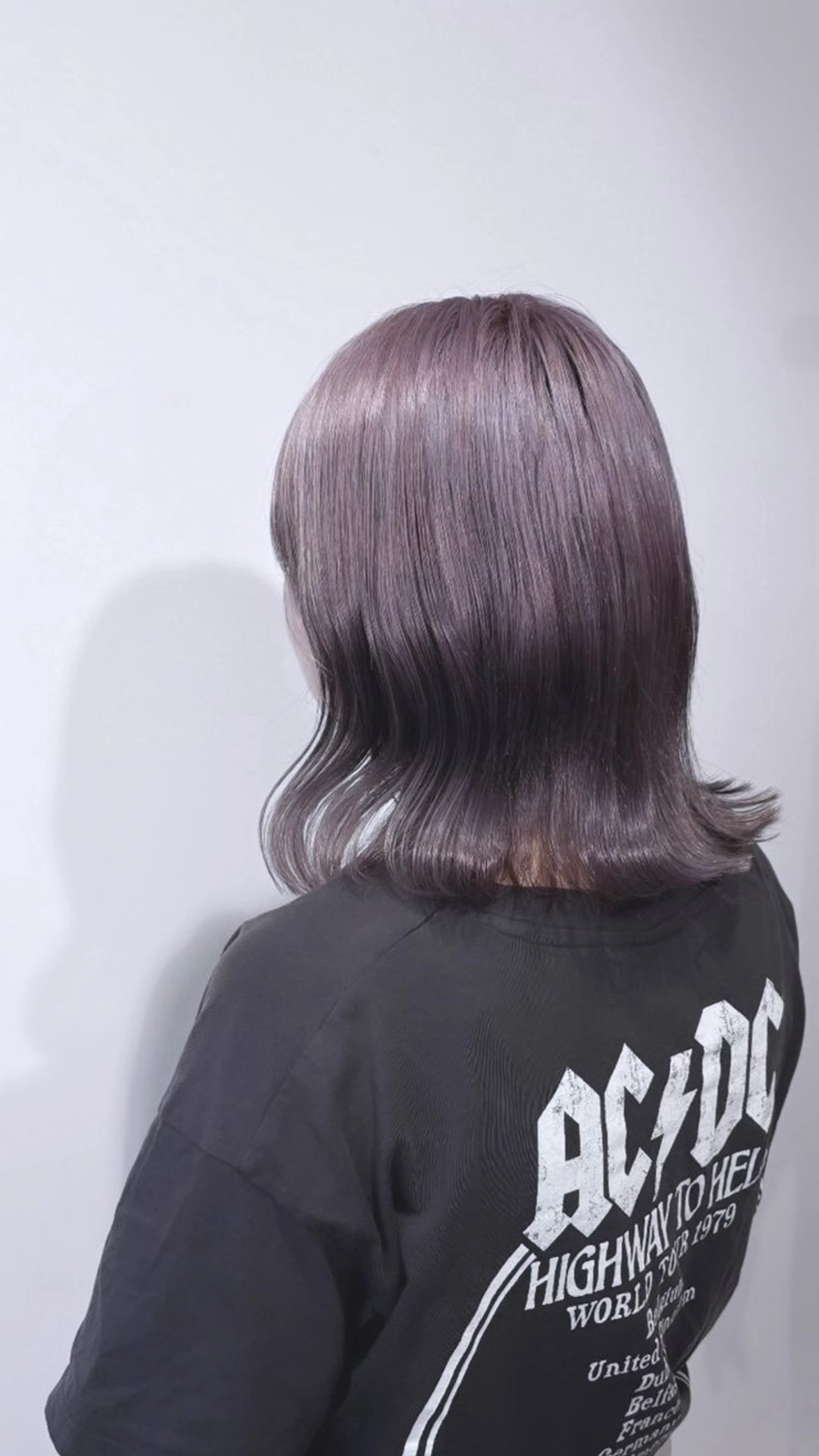 カラー グレージュ ニトウ レイナ🌺🌴🐠のヘアスタイル