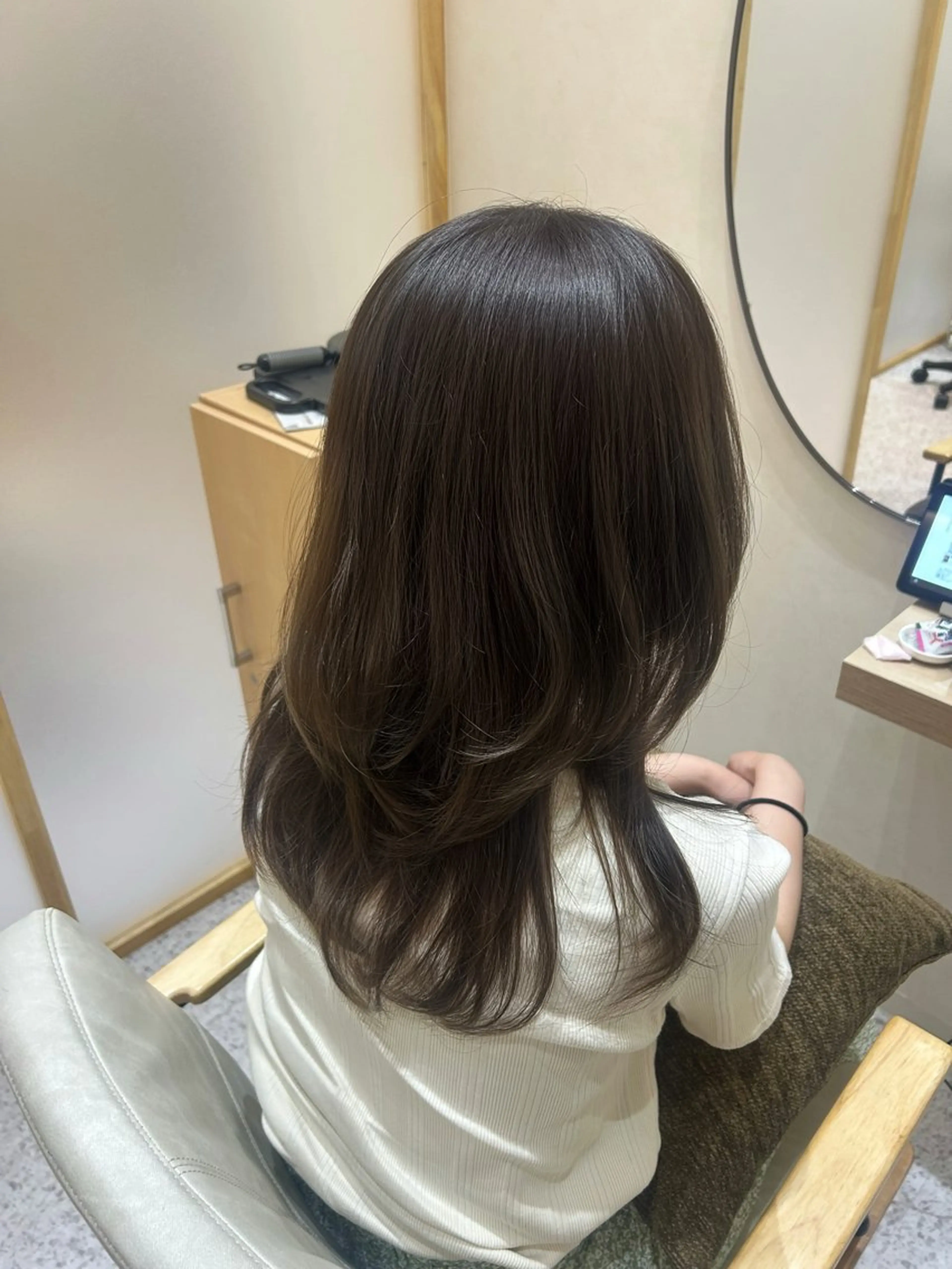 ミディアム カット ヘアカラー トリートメント Yamamoto 半個室美容室zinaのヘアスタイル