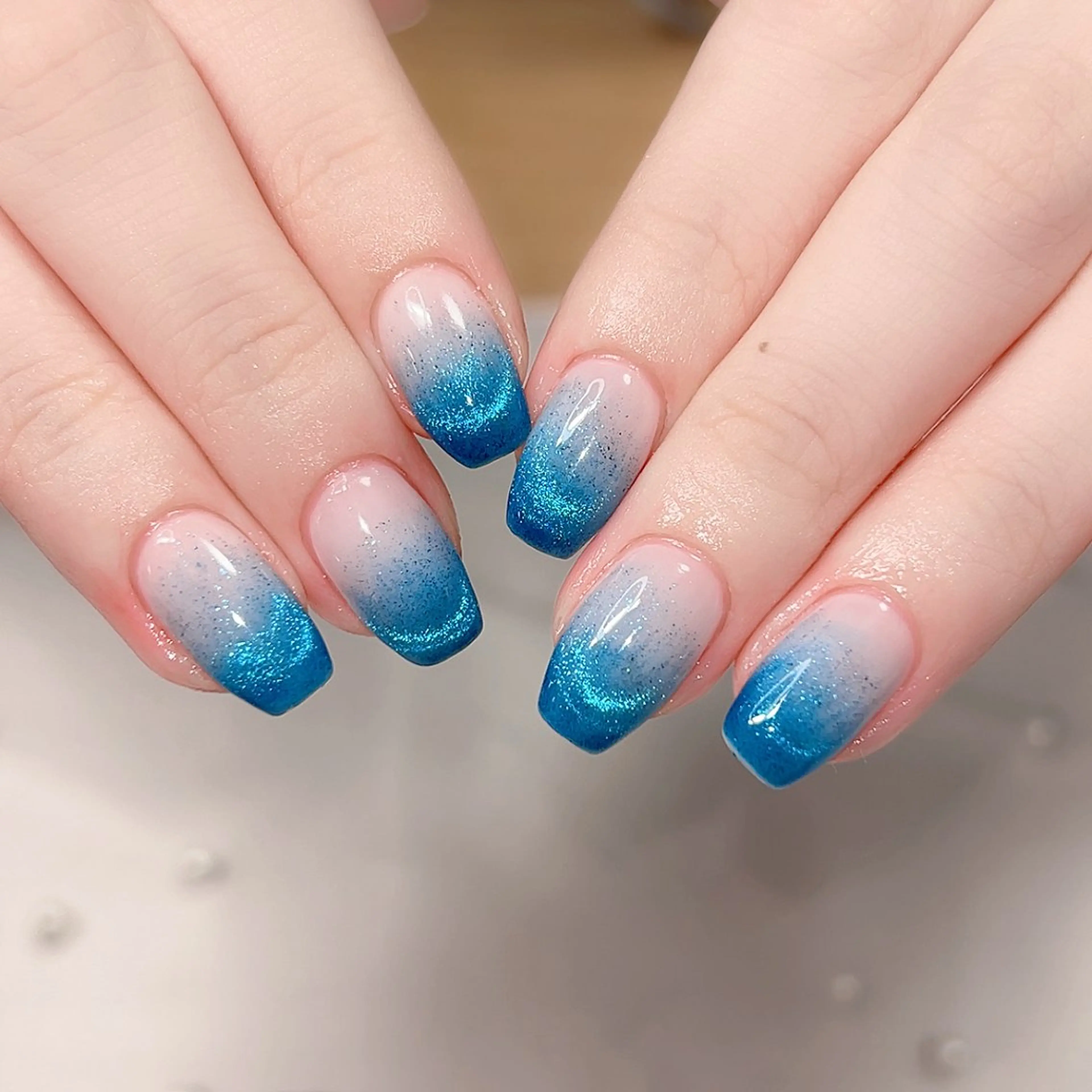 ネイル ブルー キラキラネイル マグネットネイル ハンドネイル Cute Tips nailのネイルデザイン
