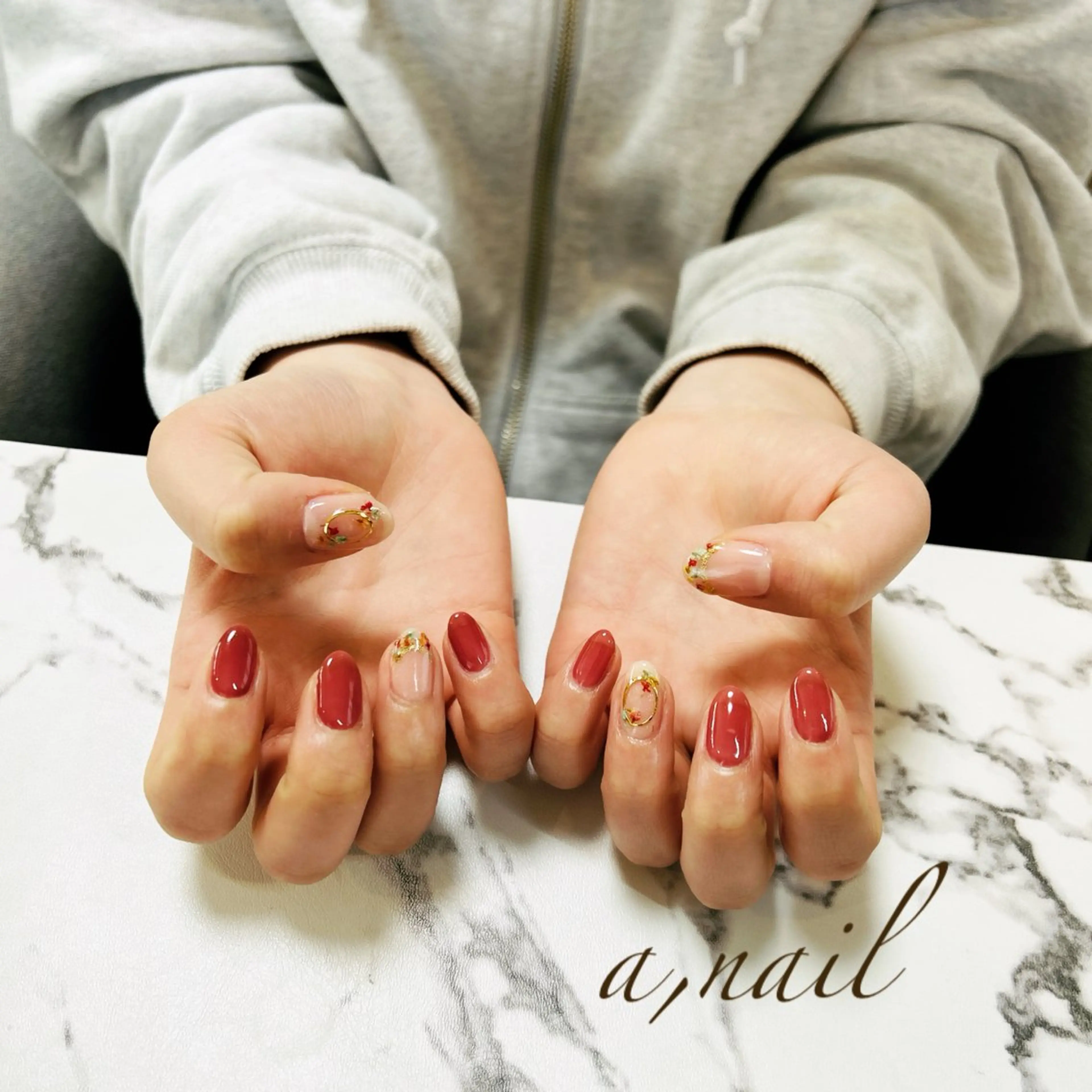 ネイル フラワーネイル フレンチネイル オフィスネイル シンプルネイル 春ネイル ハンドネイル ネイルサロン エーネイルのネイルデザイン