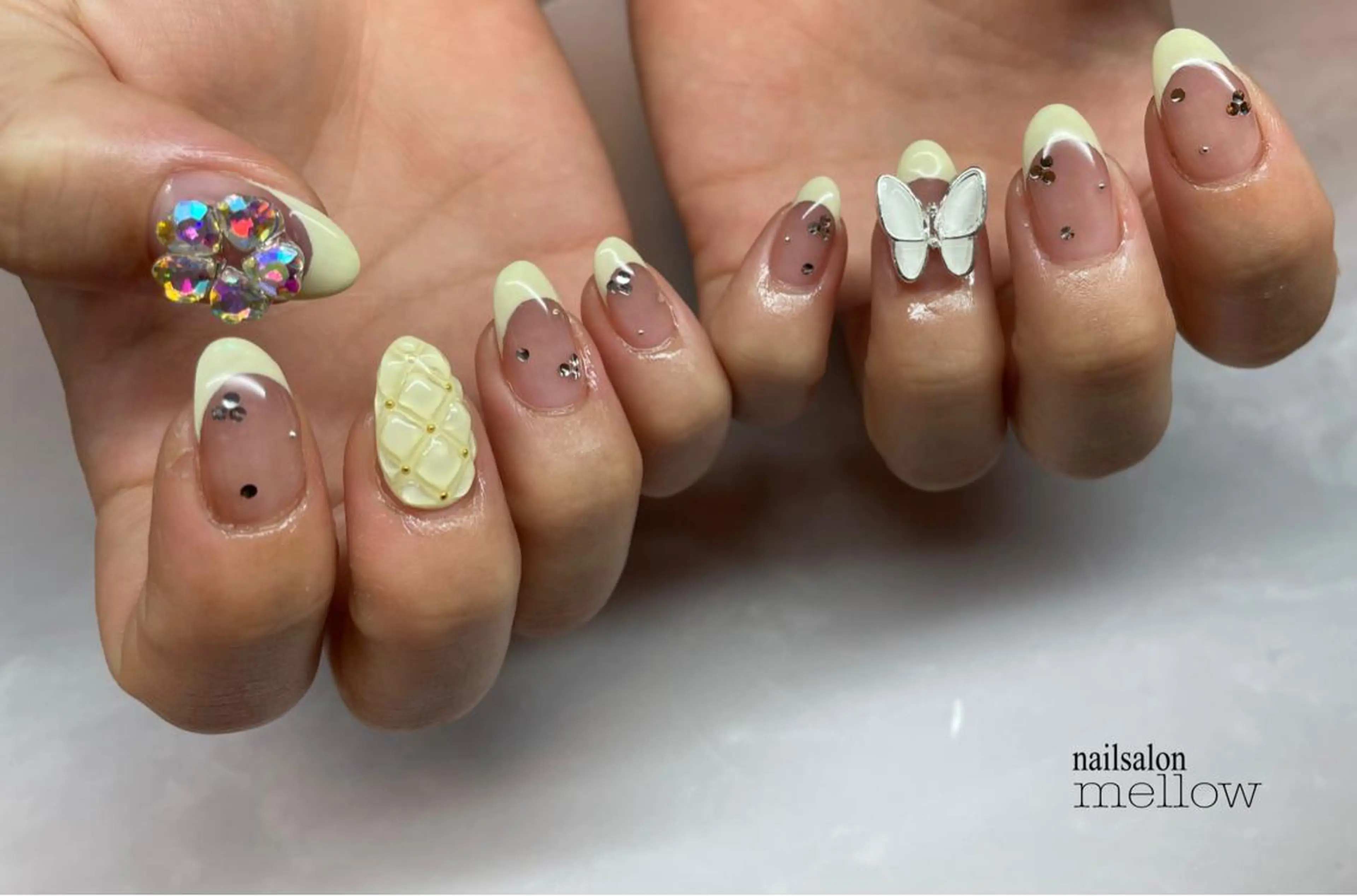 ネイル フレンチネイル 黄色 大山 浩美のネイルデザイン