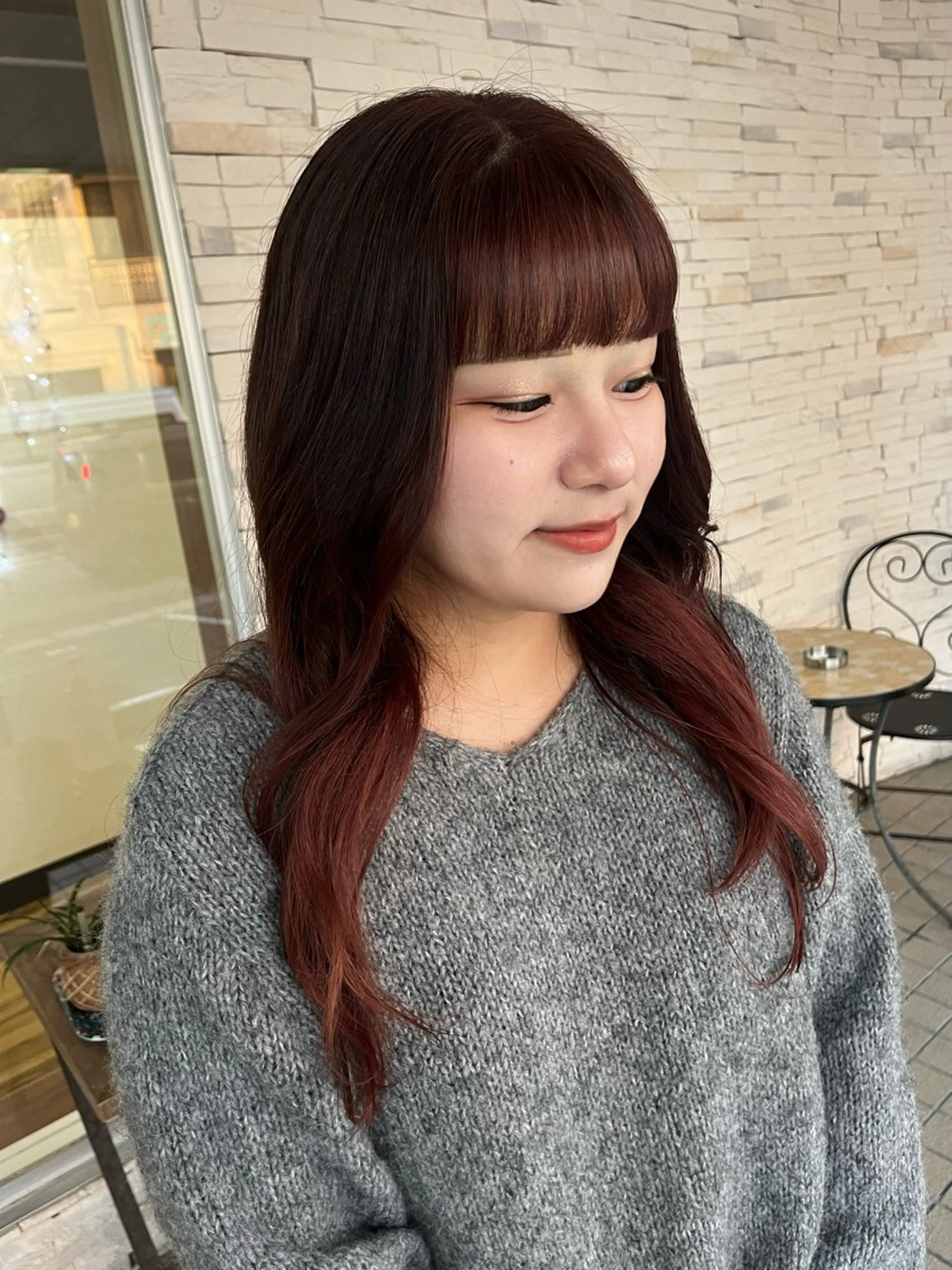 ロング カラー 喜屋武 美月のヘアスタイル