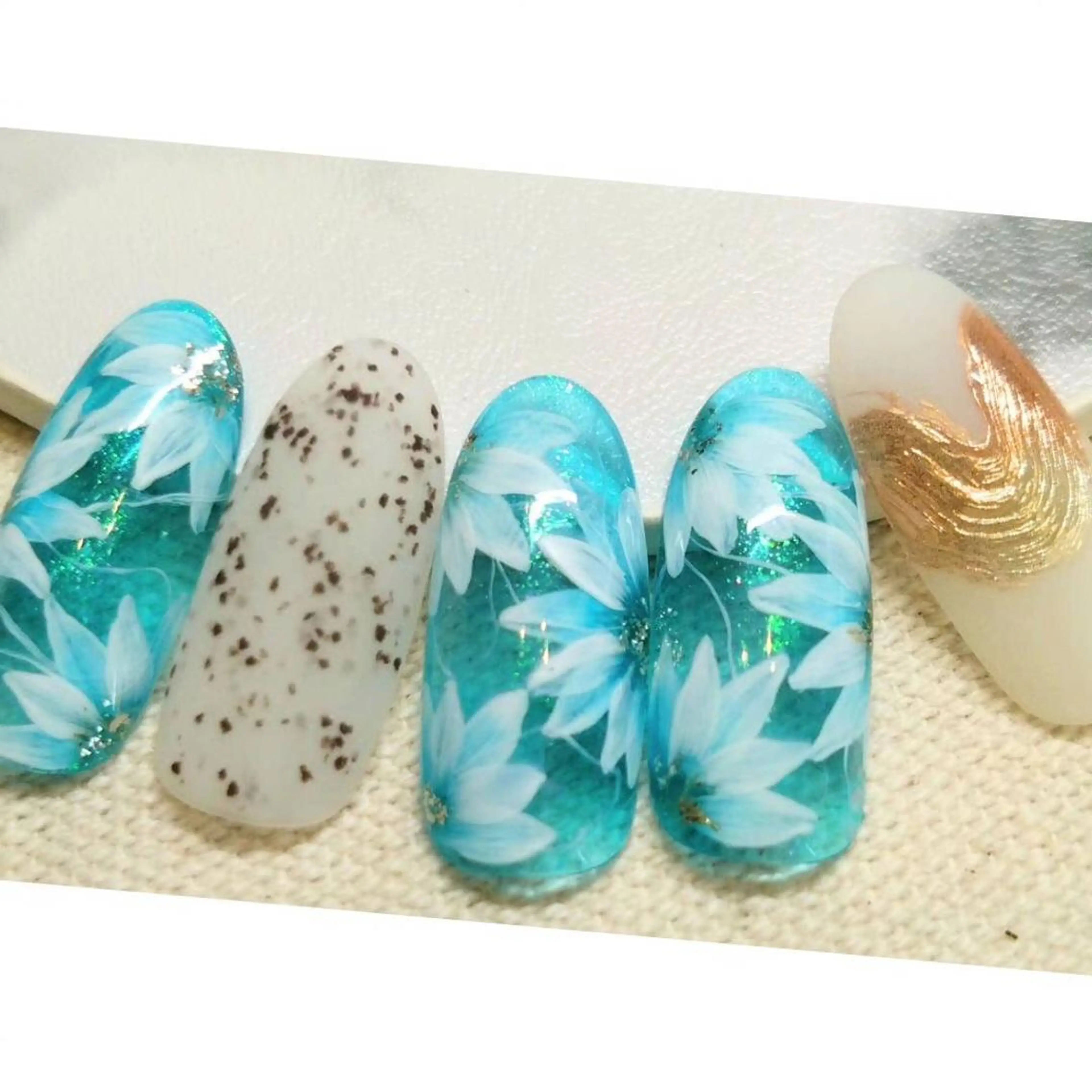 ネイル 大島 七海のネイルデザイン