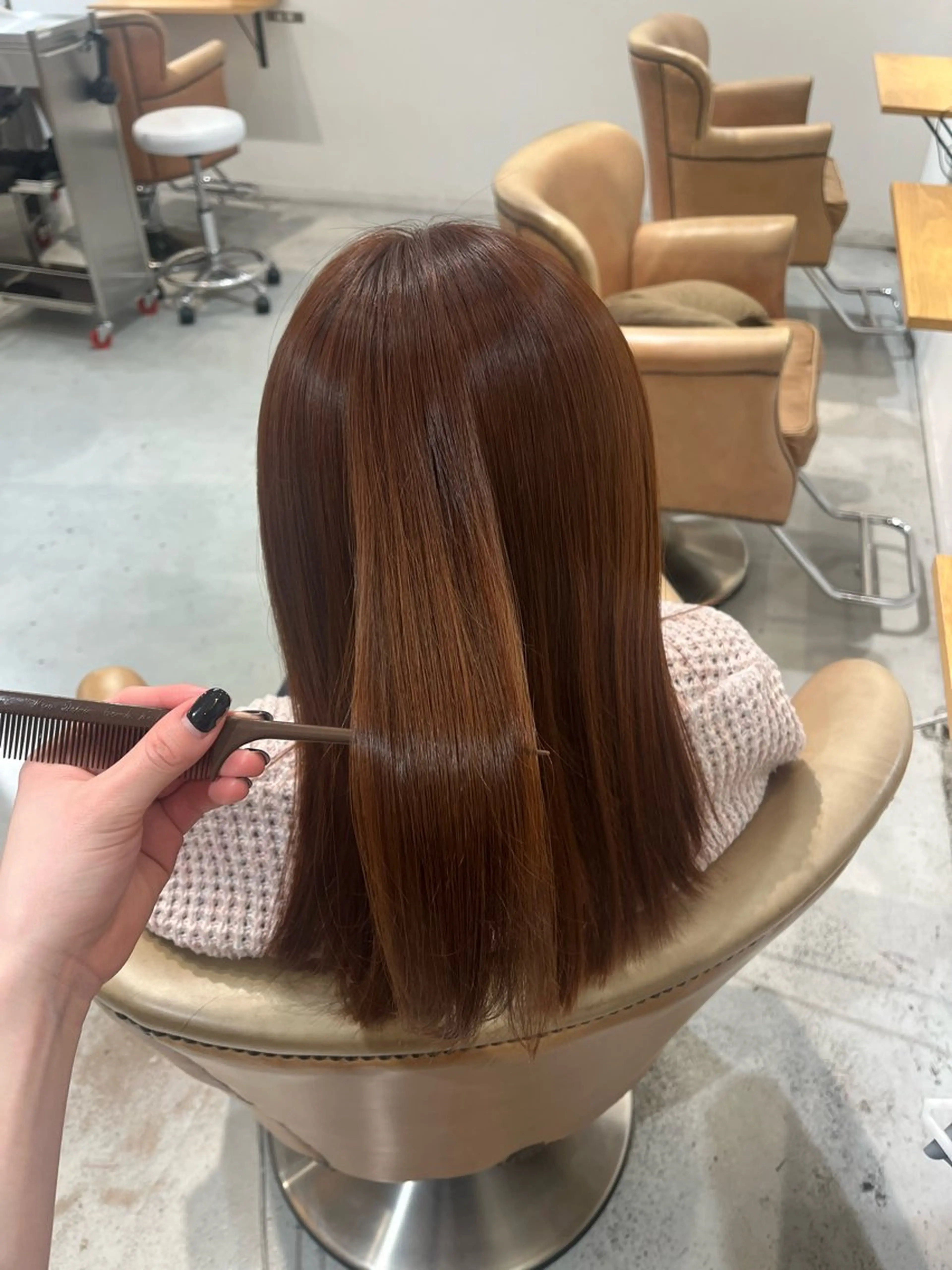 ミディアム TREAT HAIR DESIGN 西船橋店所属・小崎 明子のヘアスタイル