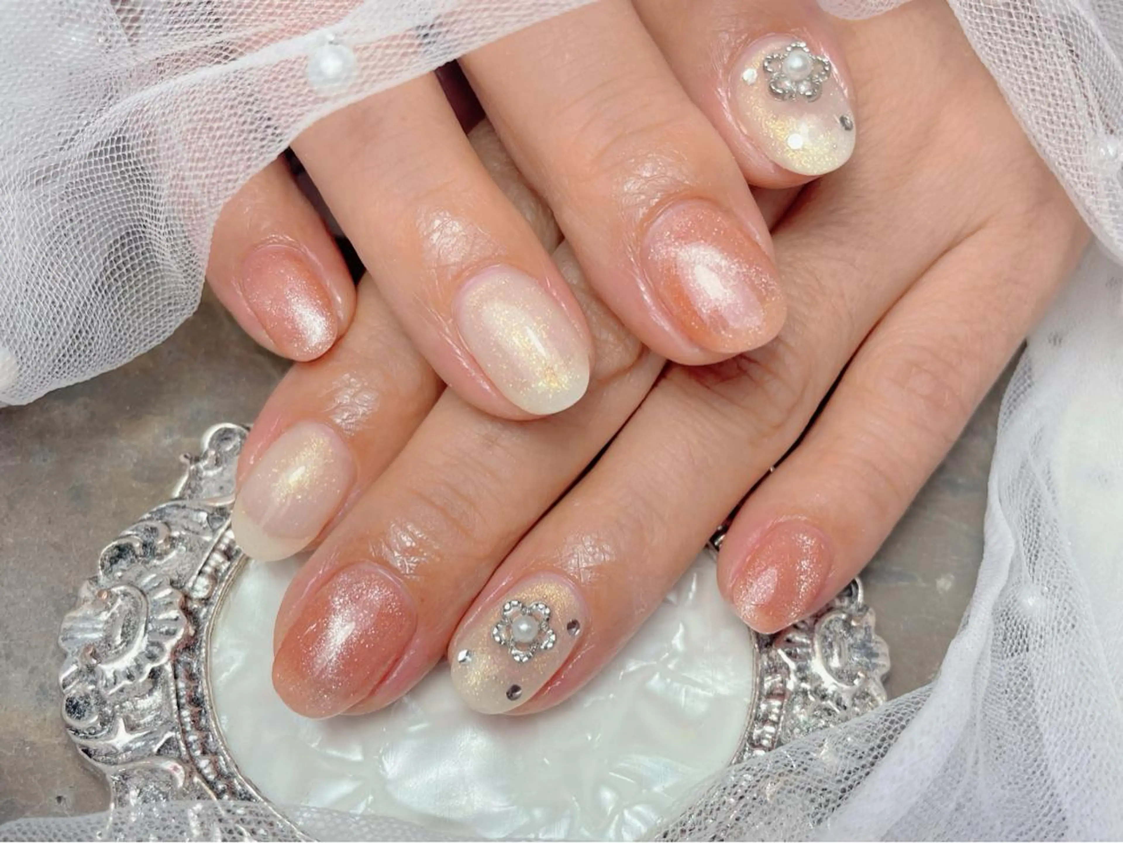 ネイル ハンドネイル マジックミラー所属・マジック ミラーのネイルデザイン