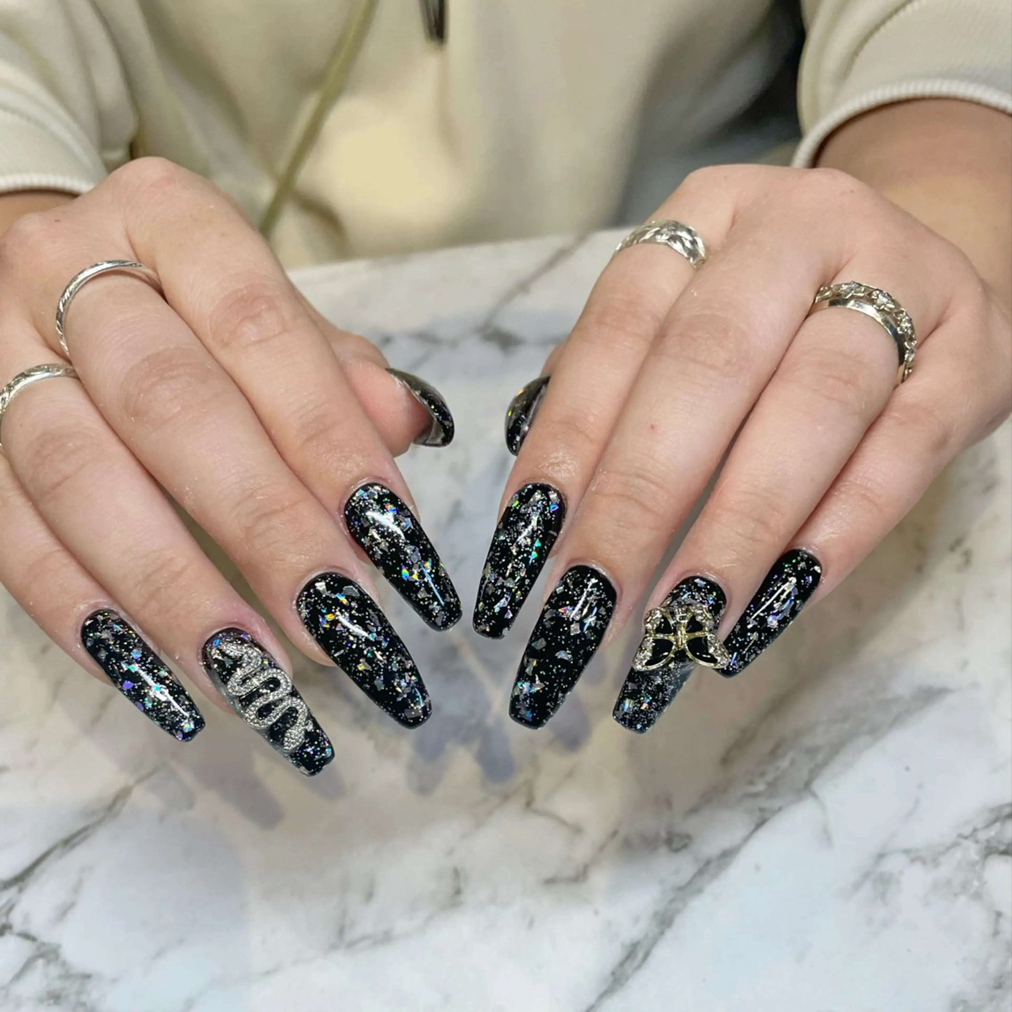 ネイル アートネイル 長さ出し amour所属・amour ERIKAのマツエク・マツパデザイン