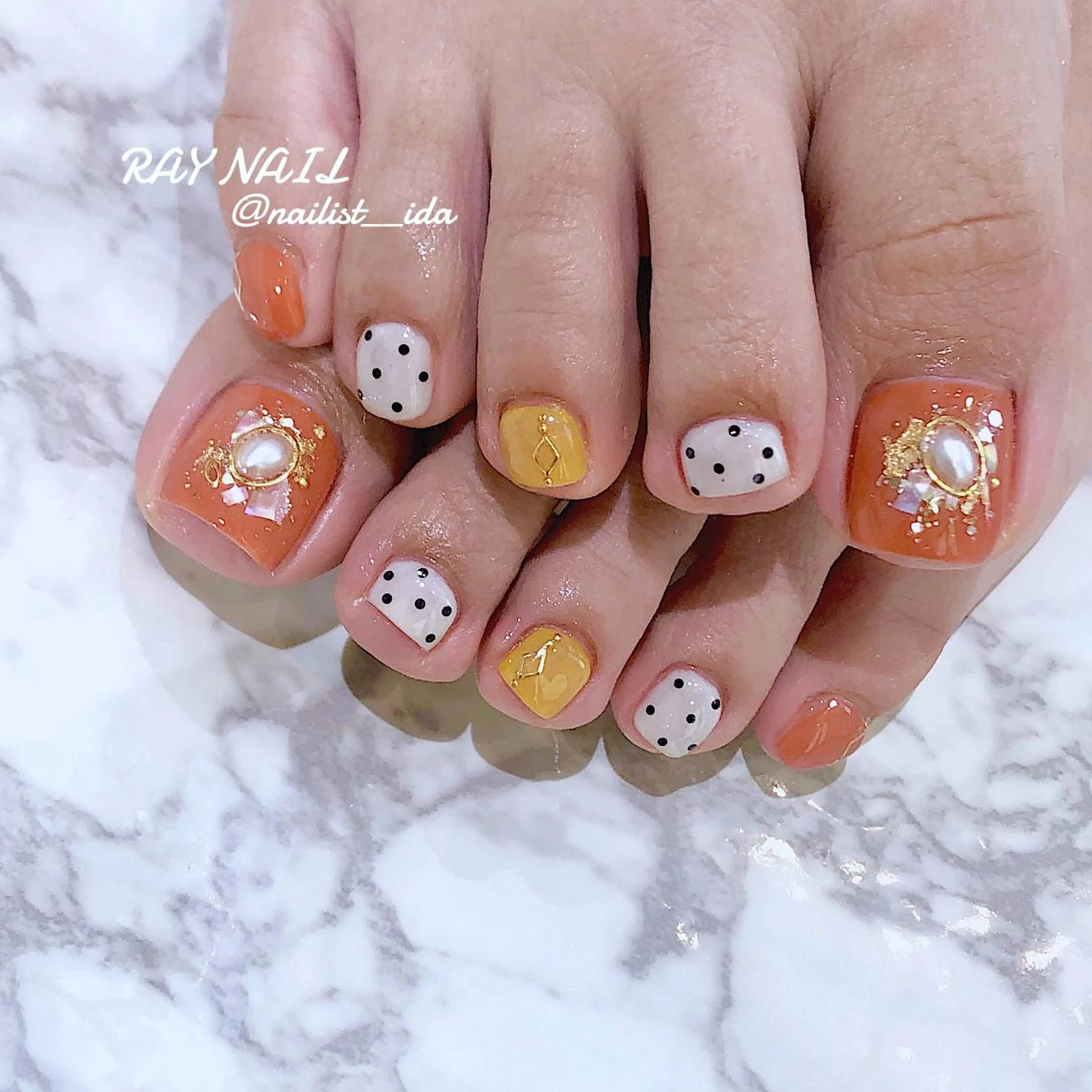 ネイル フットネイル Arowa 伊田のネイルデザイン