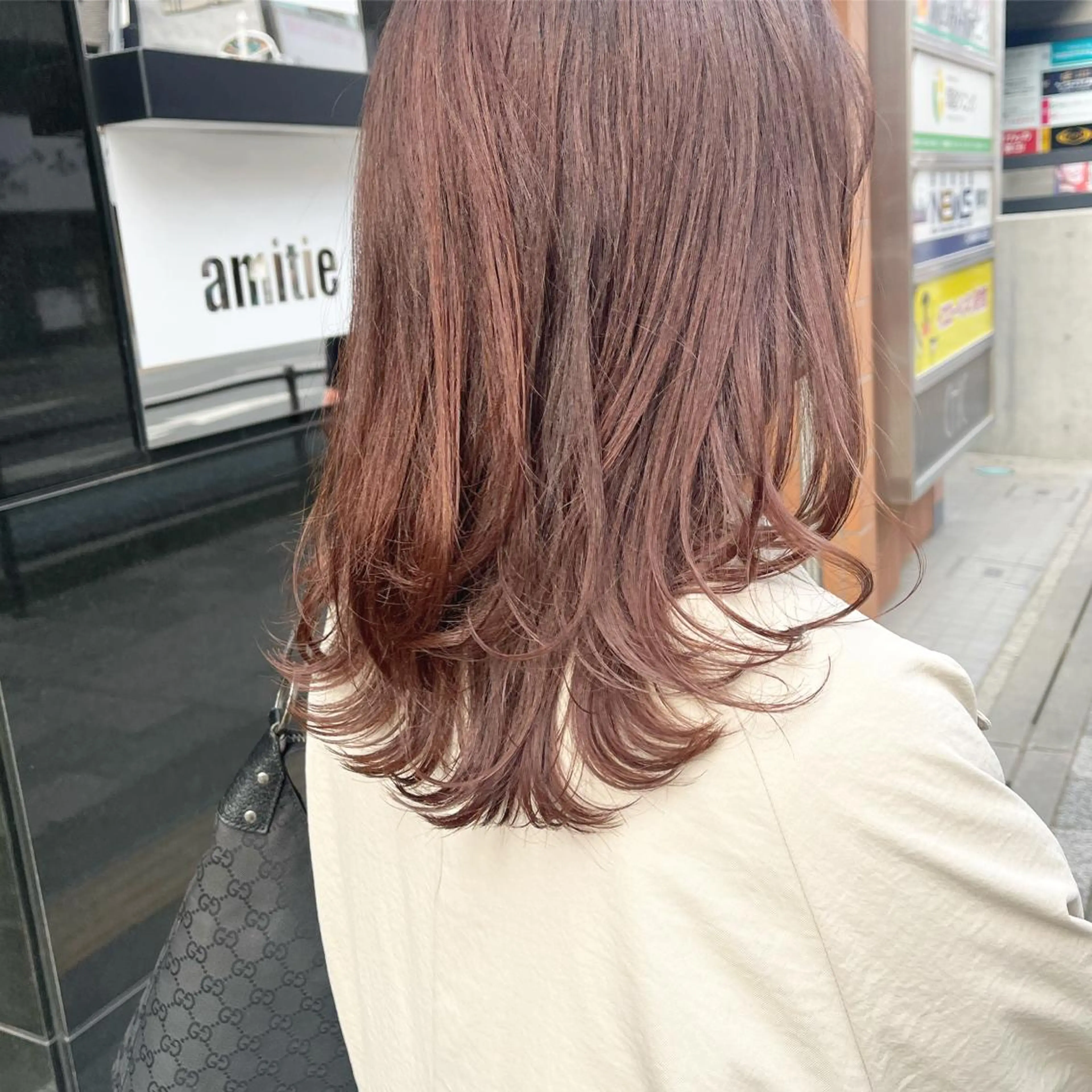 セミロング channel所属・Natsumi ❤︎のヘアスタイル