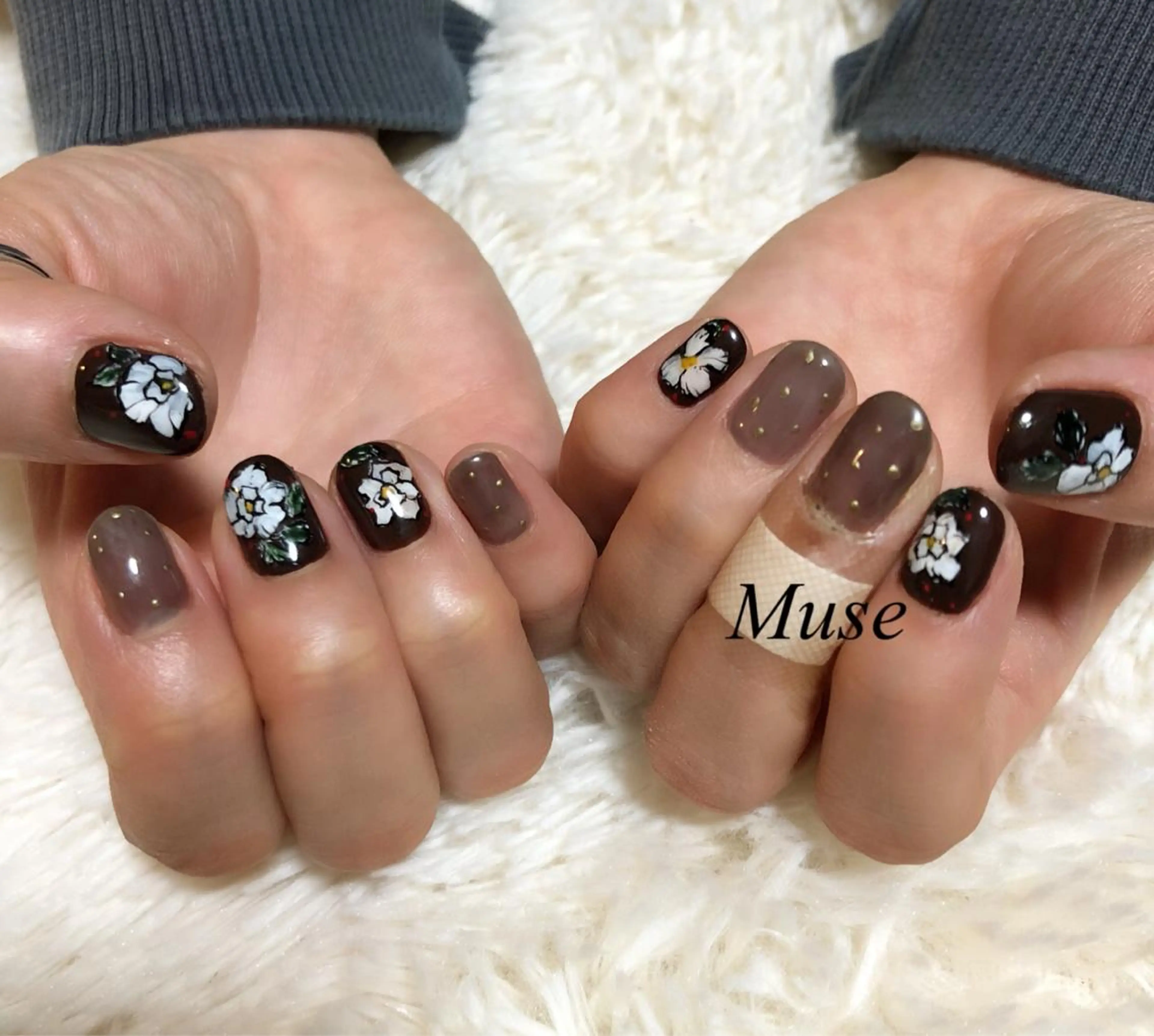 ネイル カジュアル フラワーネイル ハンドネイル Nail salon Museのネイルデザイン
