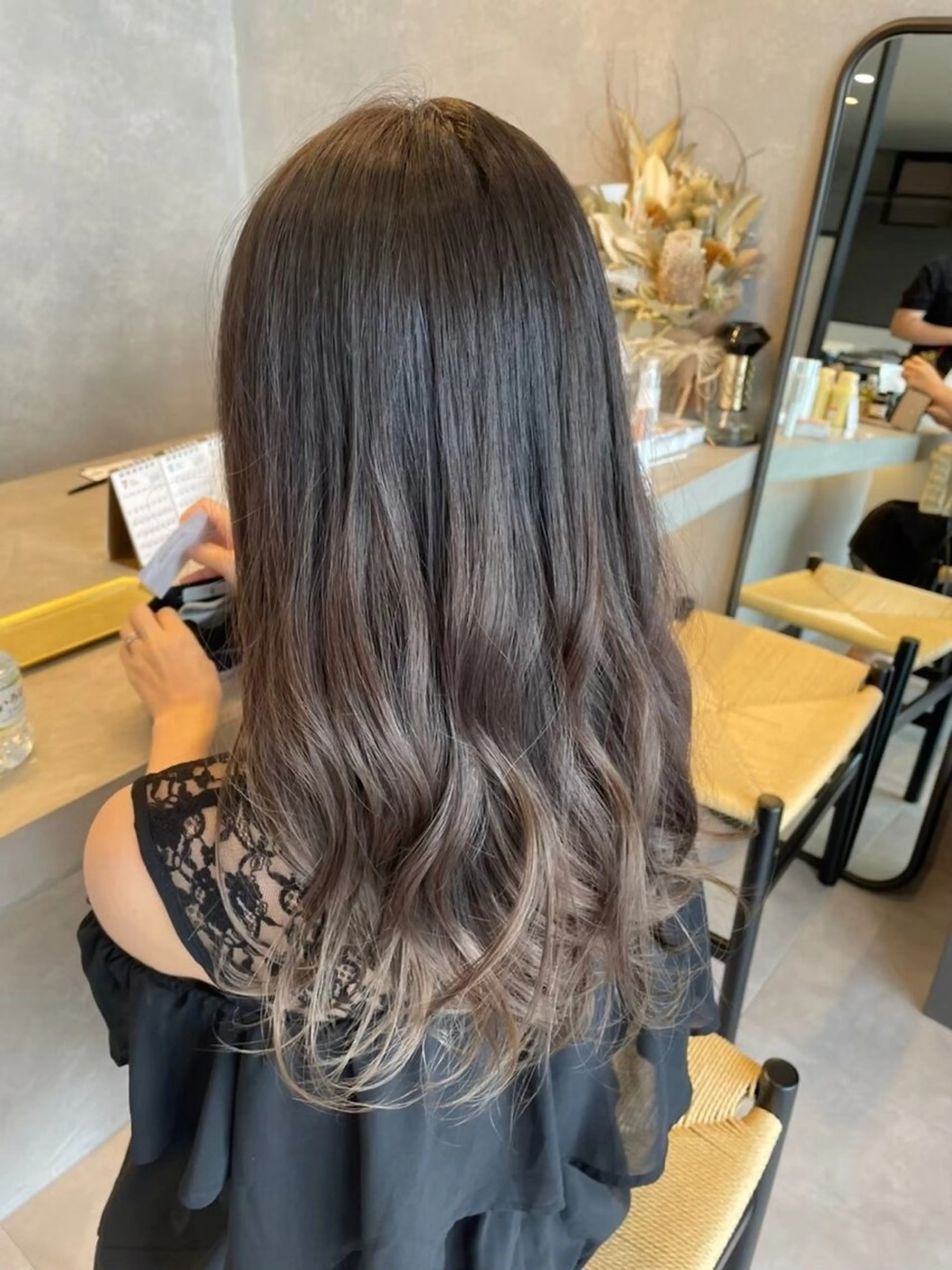 カラー 加藤 小春のヘアスタイル