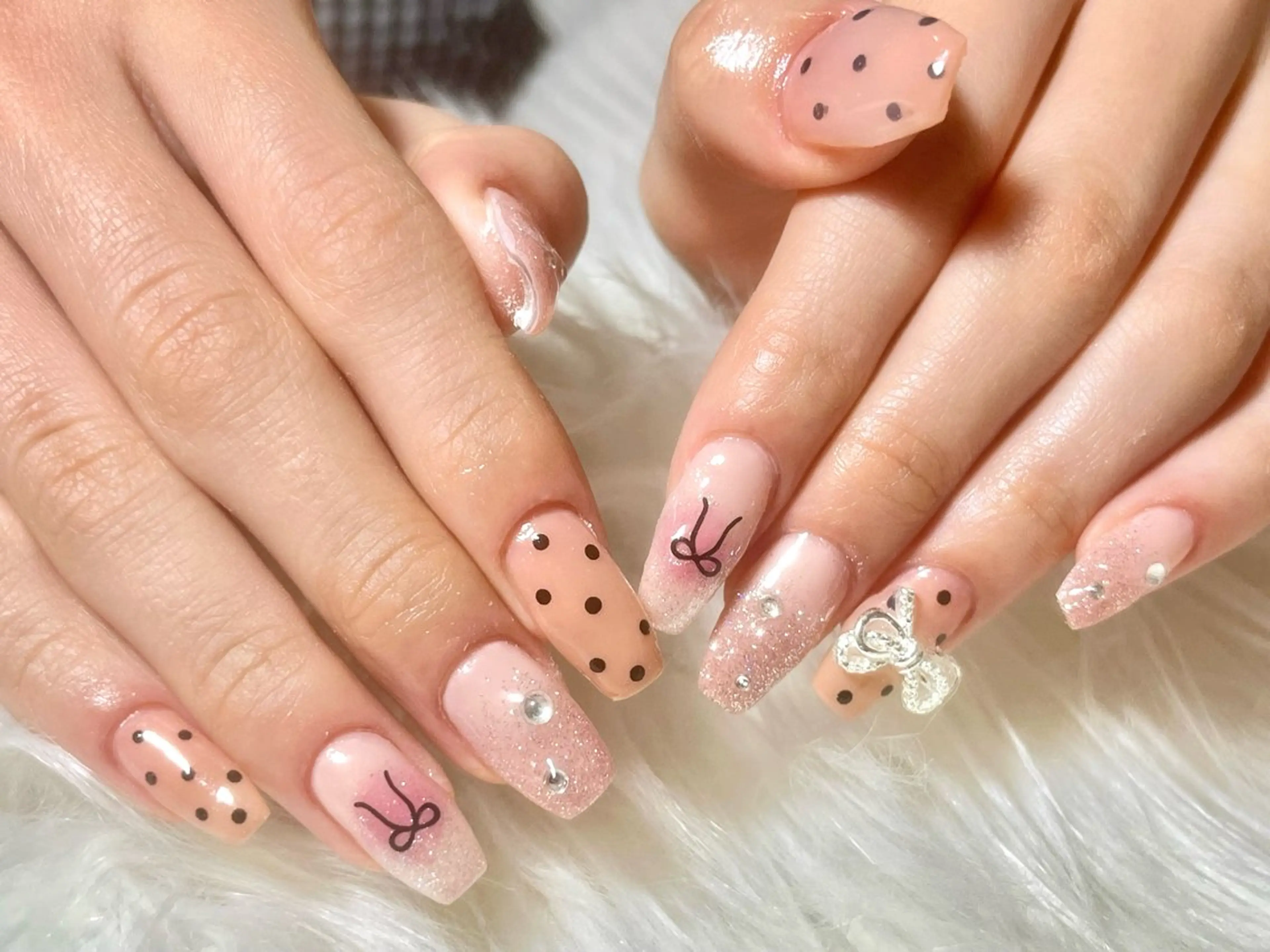 ネイル hohomi .のネイルデザイン