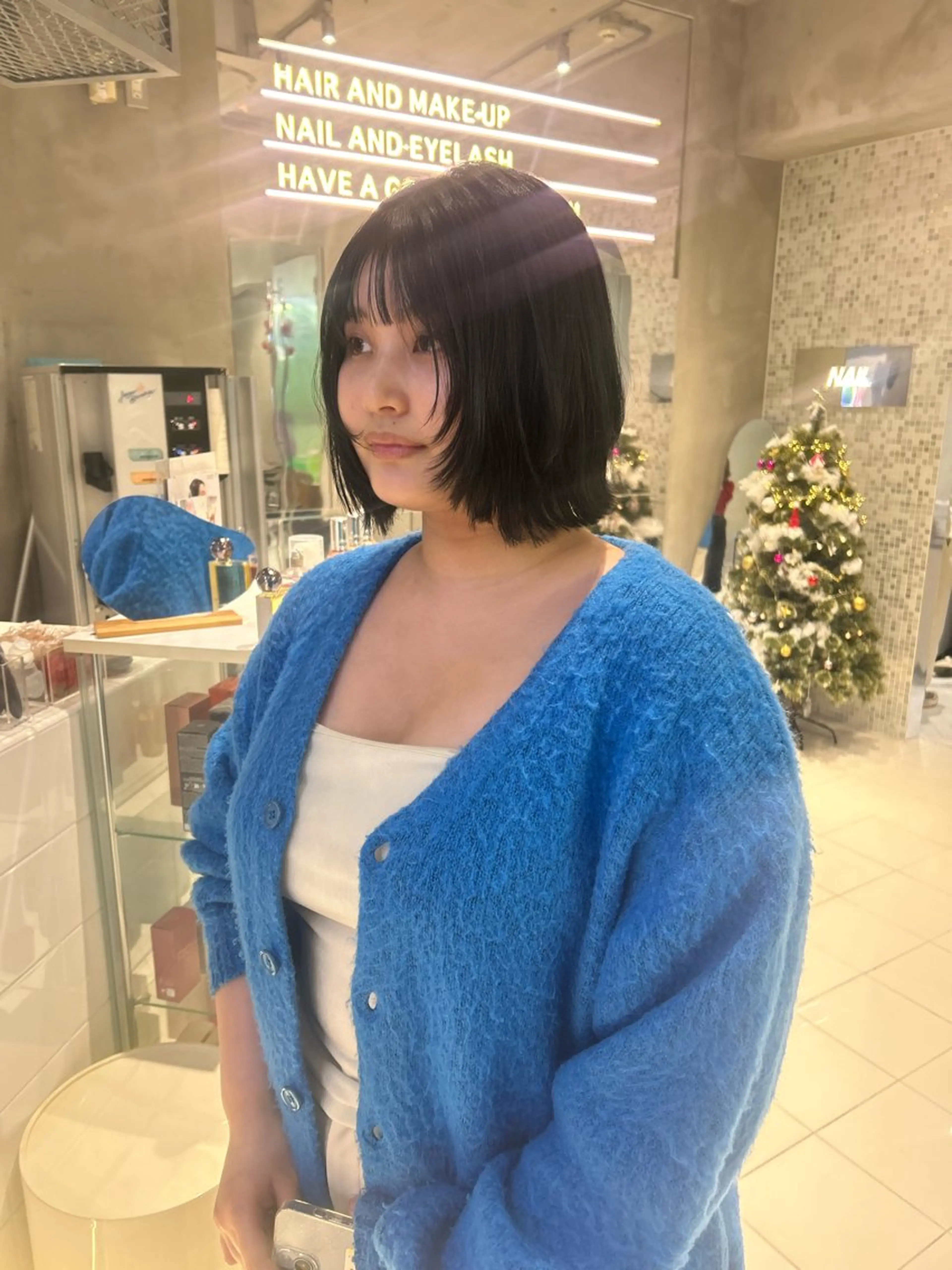 ミディアム カラー ボブレイヤー 黒髪 ブルーカラー ブルーブラック ボブ カット ヘアカラー トリートメント 透明感カラー🫧 nanohaのヘアスタイル