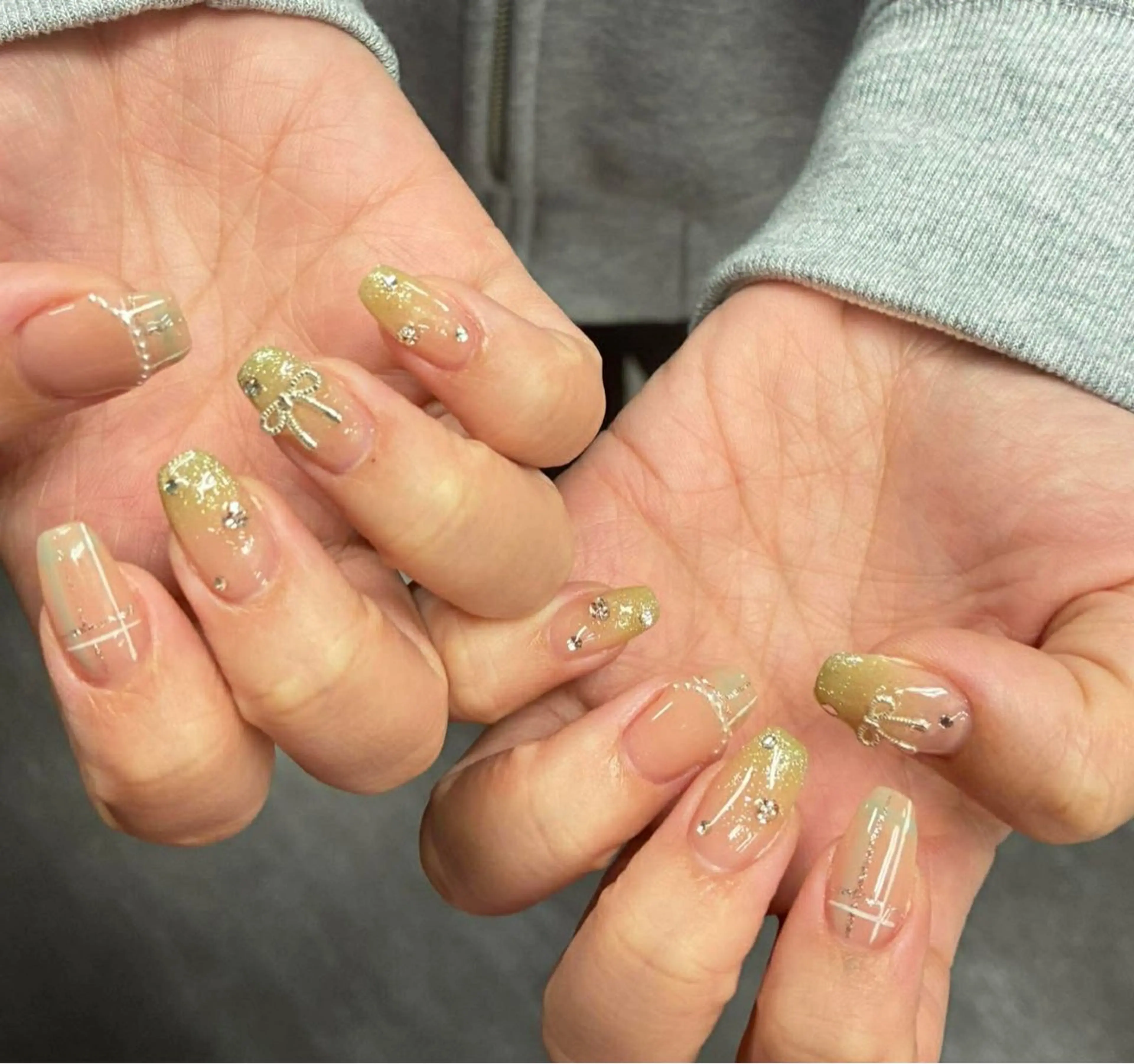 ネイル 韓国ネイル 持ち込み ニュアンスネイル ネイルチップ ハンドネイル Tini ANA.CHUOのネイルデザイン