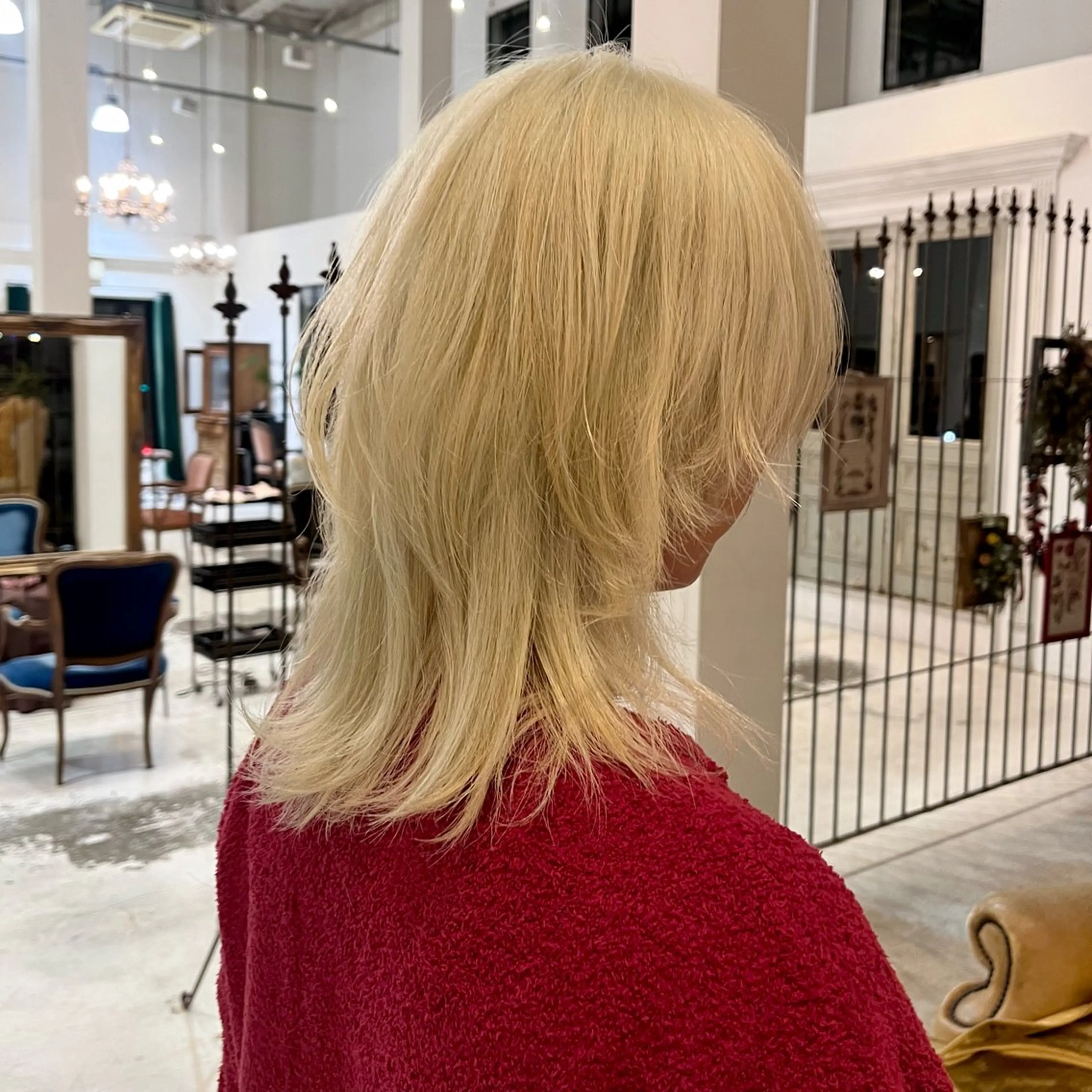 ミディアム カラー ブロンド ウルフカット カット ヘアカラー トリートメント 【中村公園】小山 蒼生のヘアスタイル