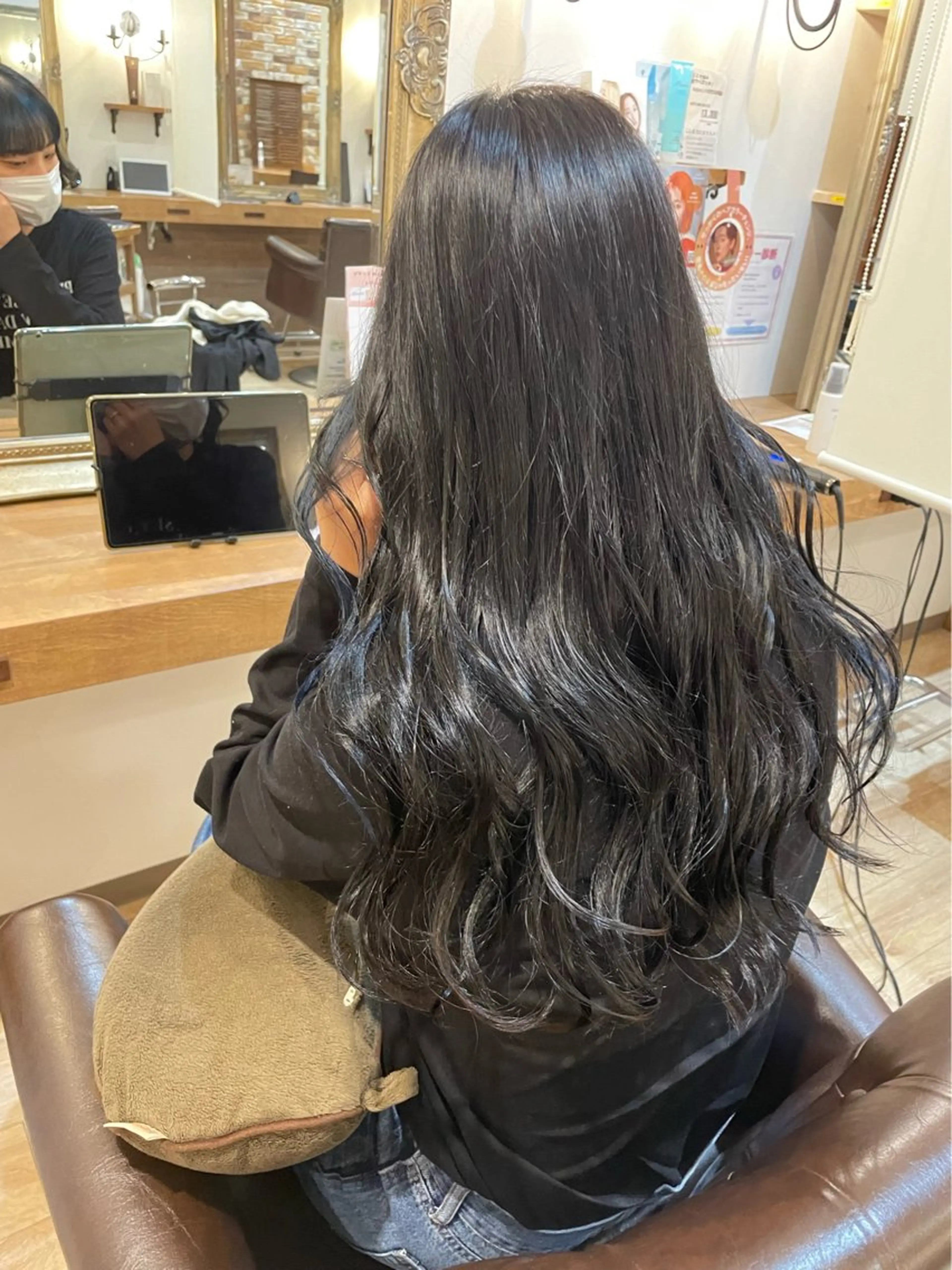 ロング カラー ダークグレー 柔らかブラウンカラー 🐈🤎Rikoのヘアスタイル