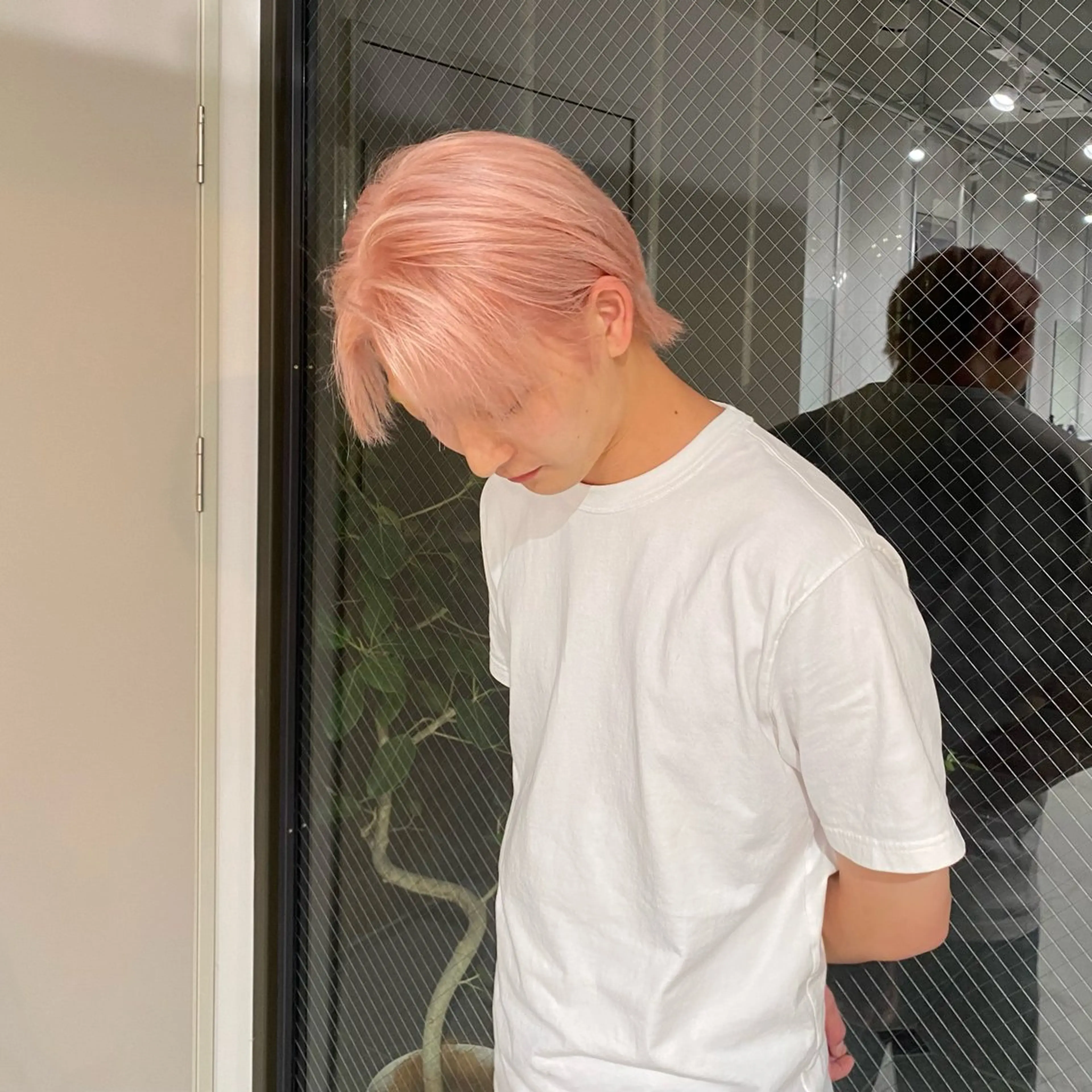 ショート カラー メンズ ピンクカラー ヘアカラー ベージュ/暖色🧸 ハイトーン/ninaのヘアスタイル