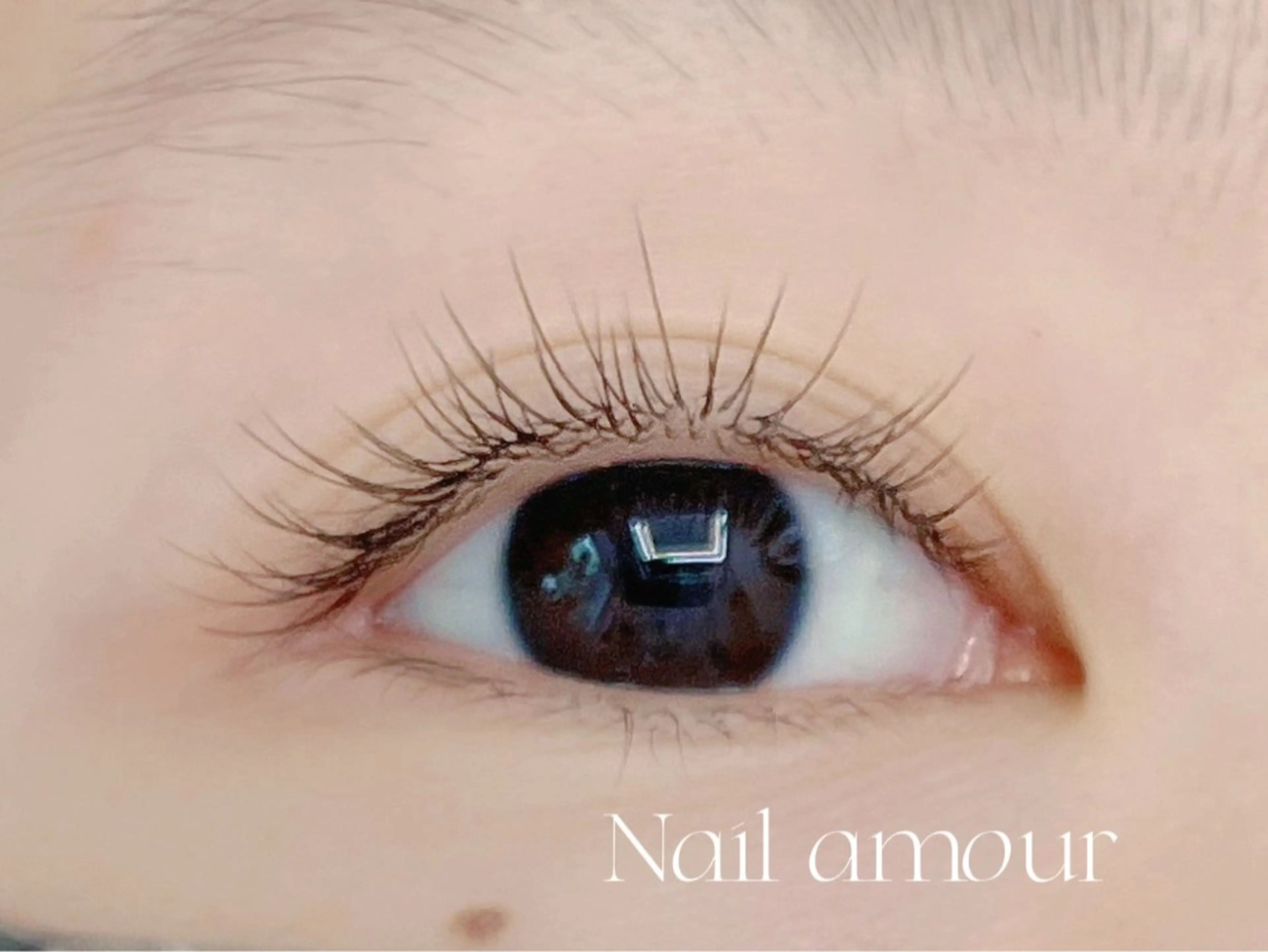 マツエク・マツパ ナチュラル マツエク Amour Eyelash所属・Amour Eyelashのネイルデザイン